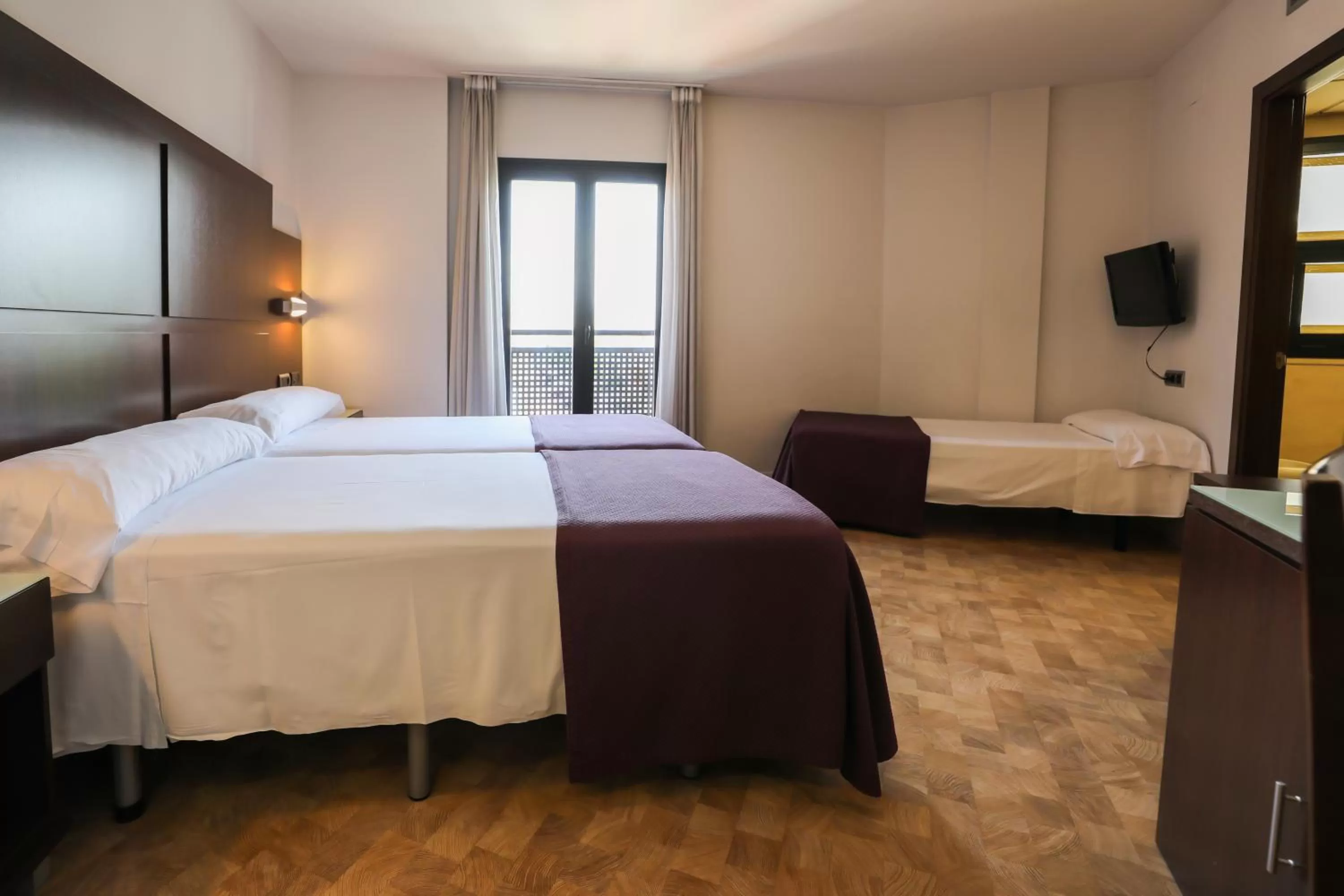 TV and multimedia, Bed in YIT Conquista de Granada