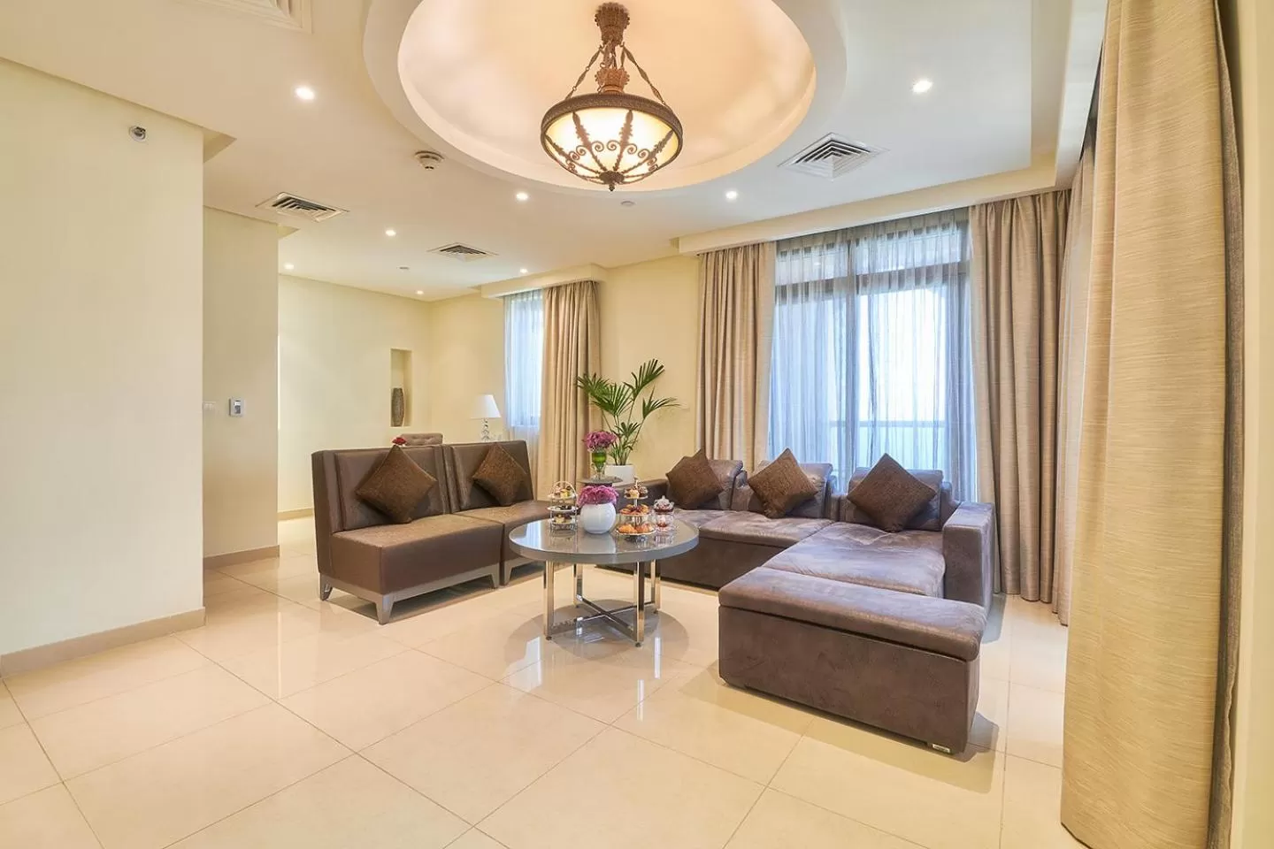 Living room in Bahi Ajman Palace Hotel