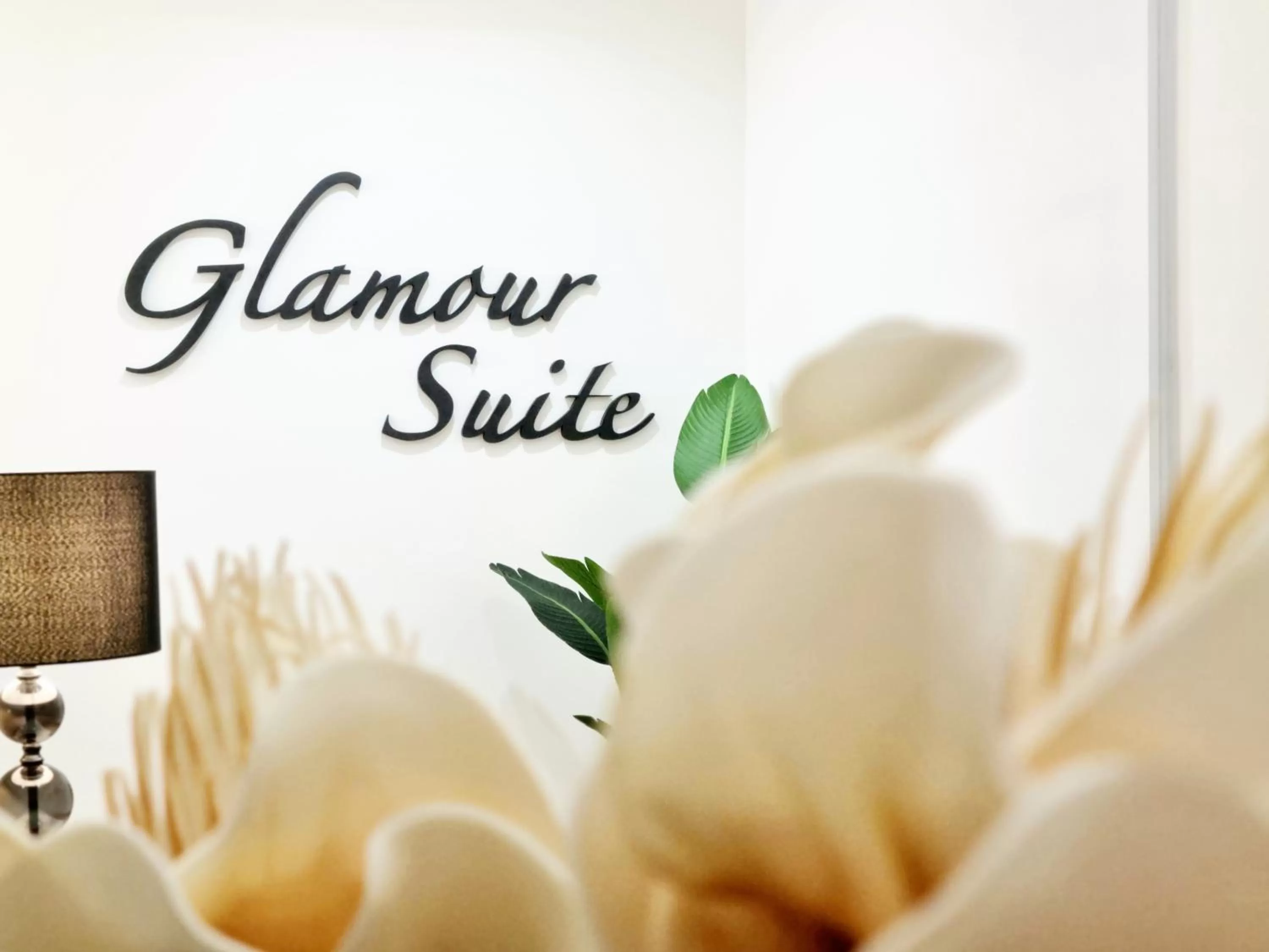 Decorative detail in Glamour Suite Cagliari