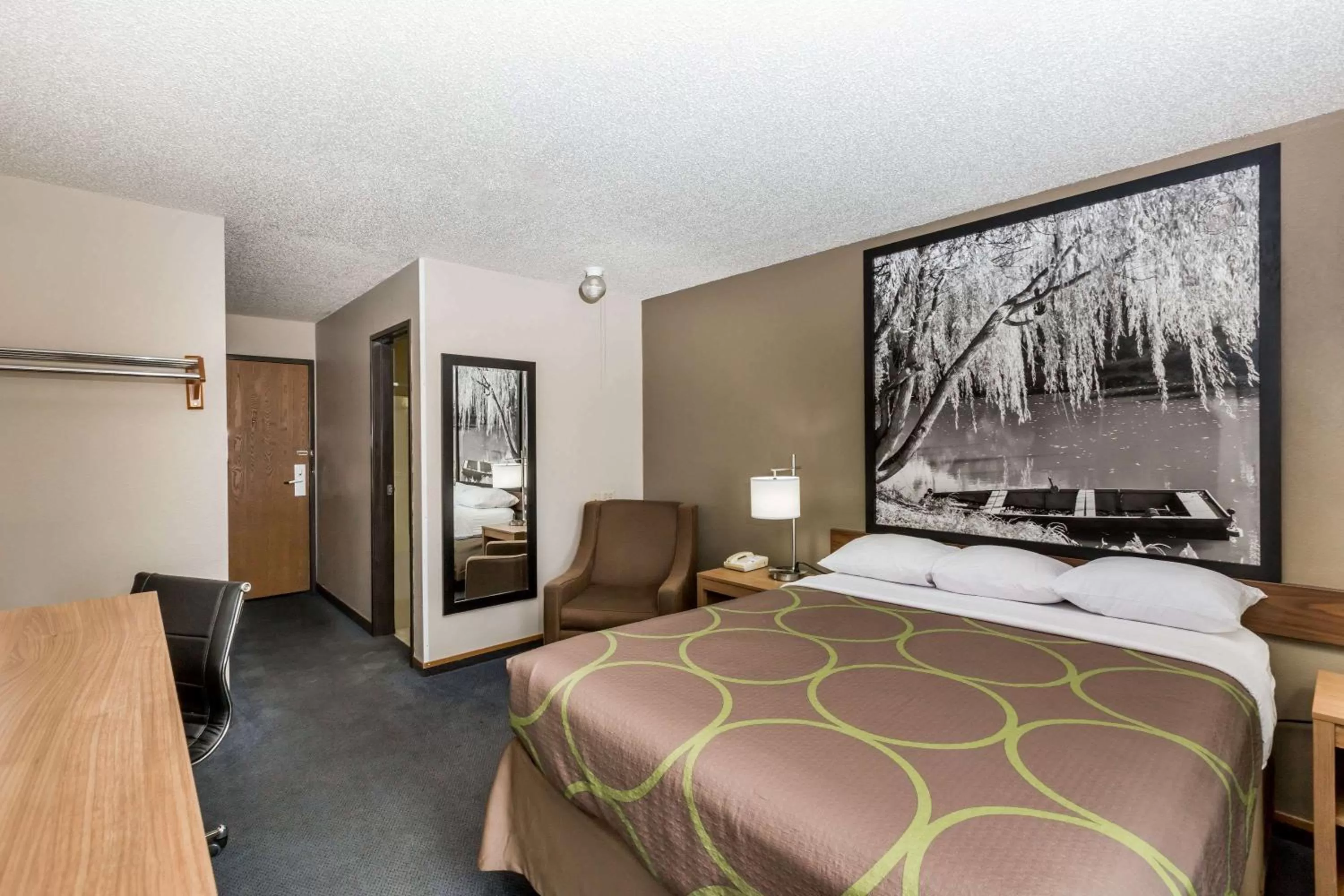 Photo of the whole room, Bed in Super 8 by Wyndham Hays KS