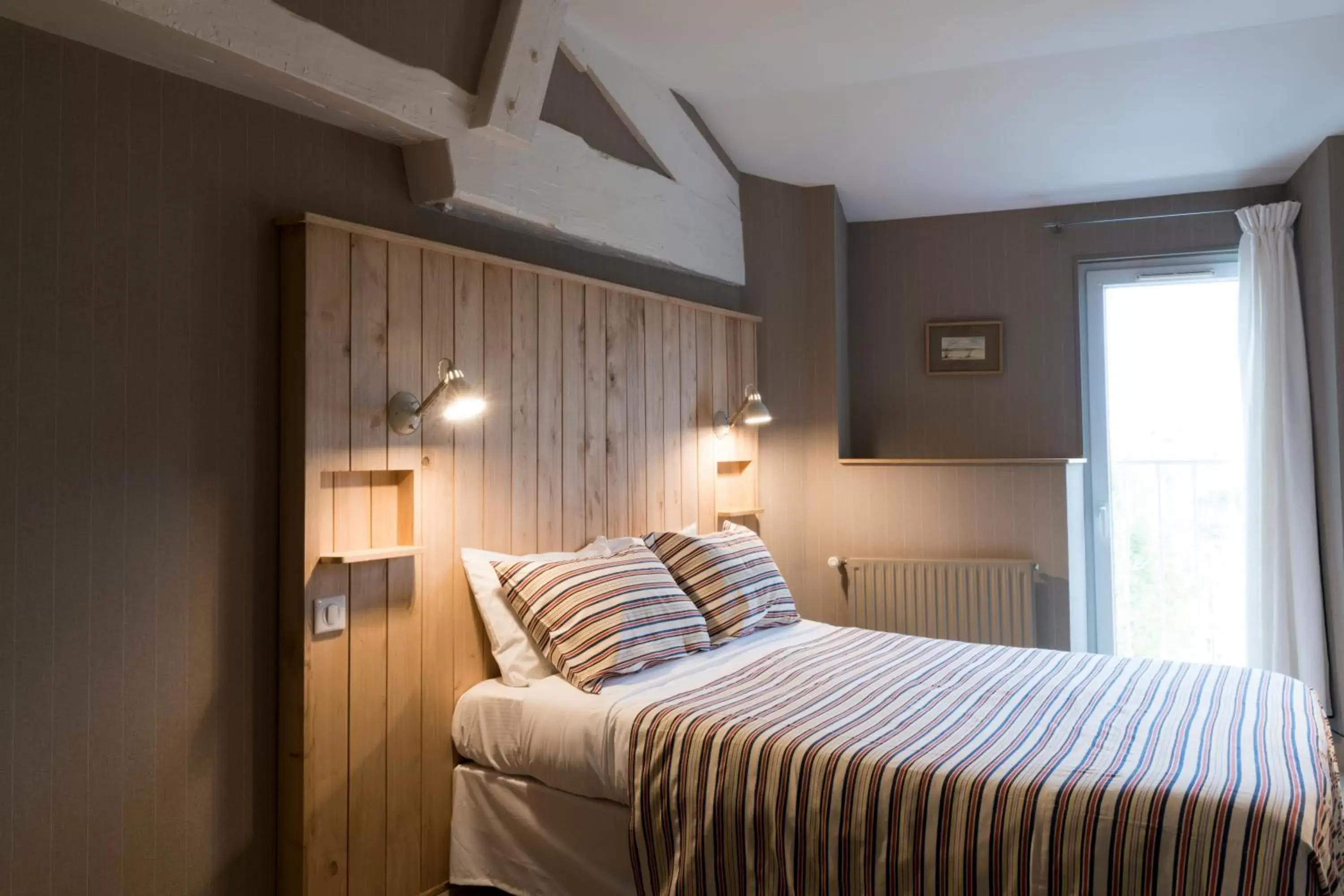 Double Room in Auberge de la Commanderie Double Room in Auberge de la Commanderie