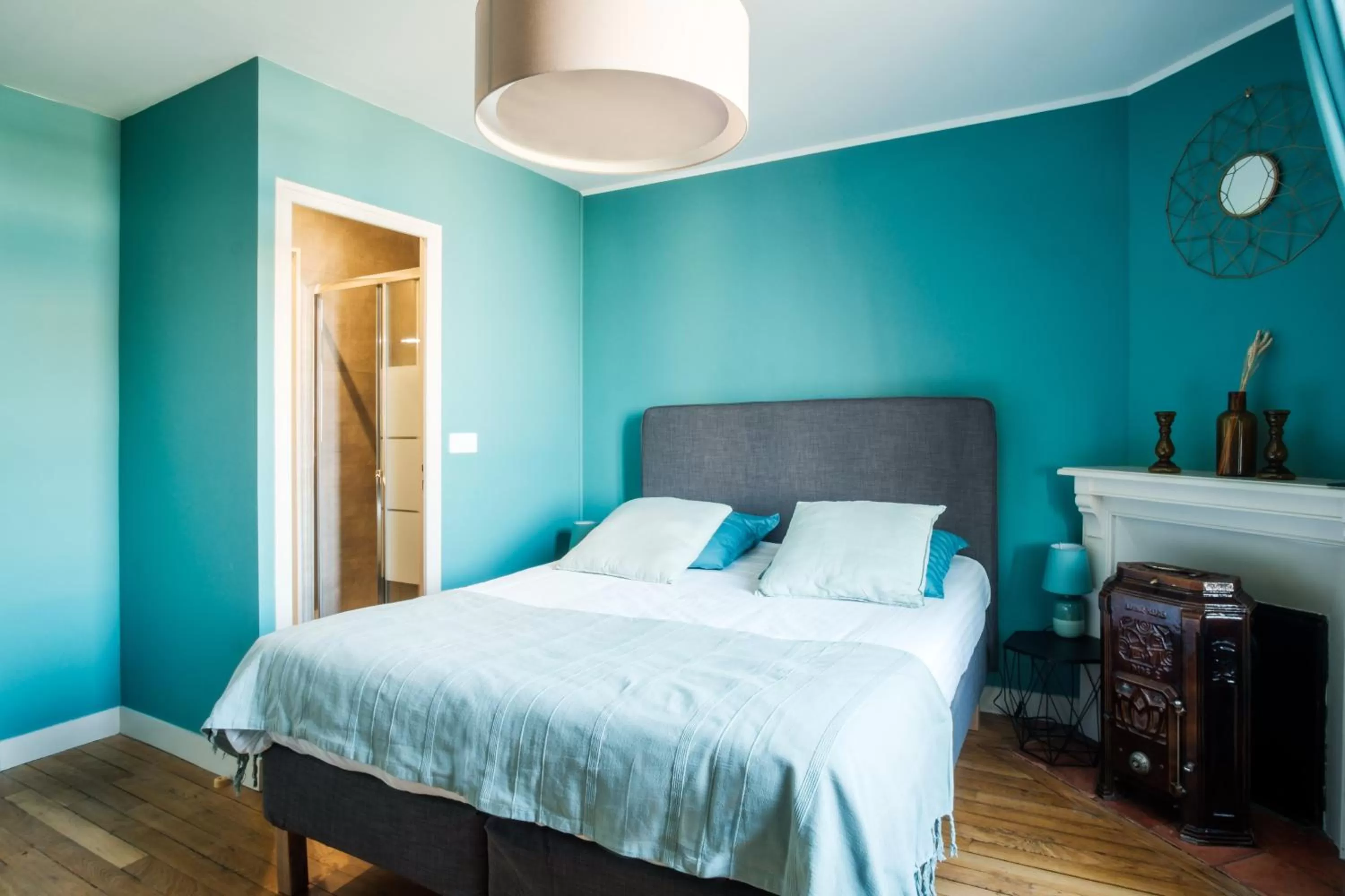 Bed in Dupain & Dubeurre Appart'Hôtel - Parking