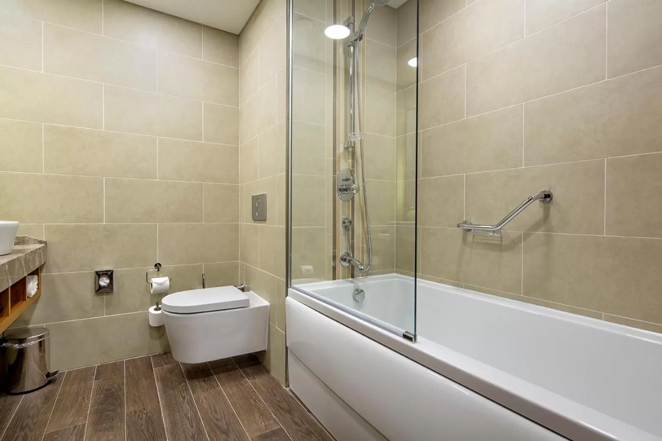 Toilet in DoubleTree by Hilton Trabzon