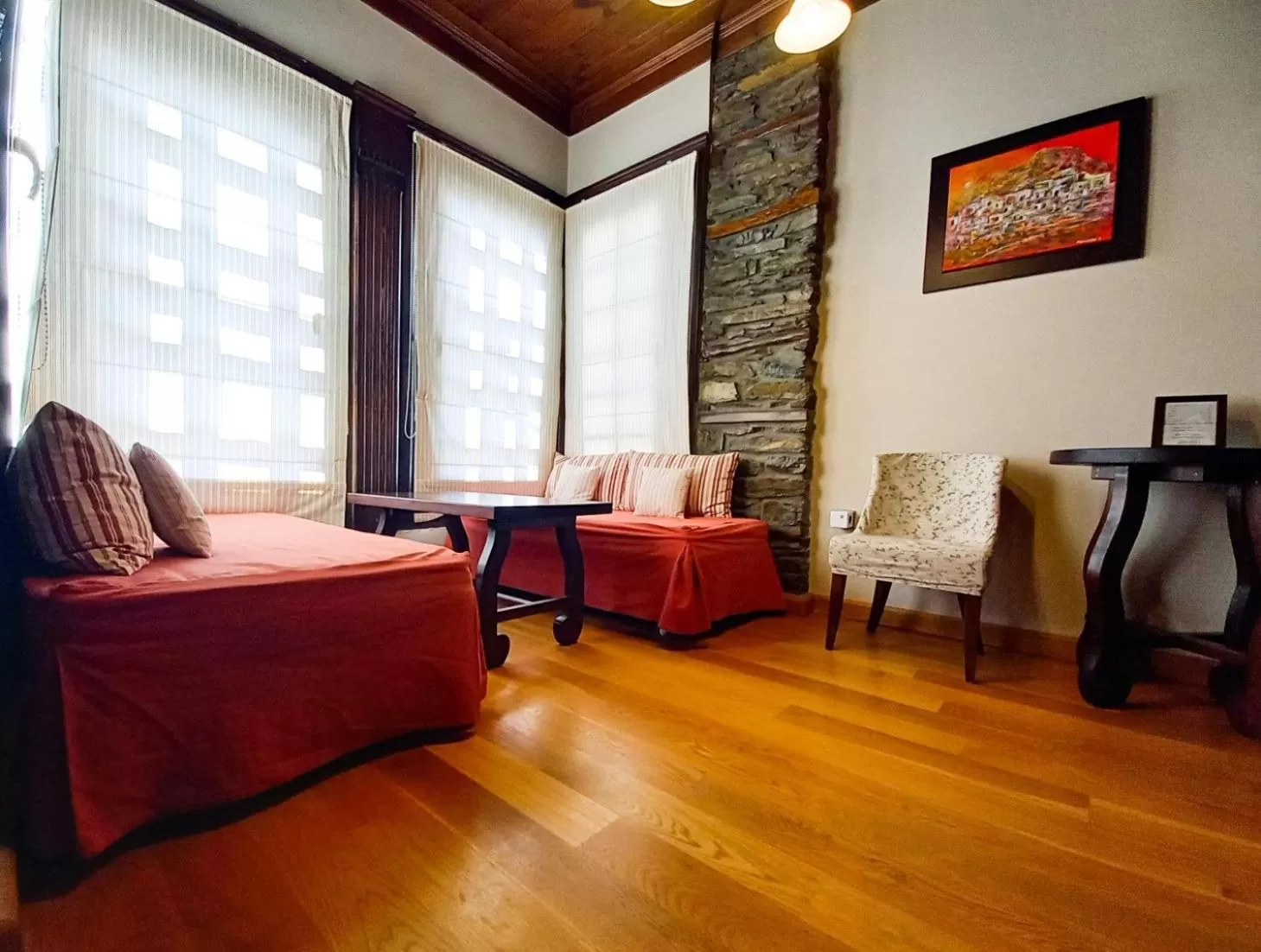 Living room, Bed in Marelia Hotel