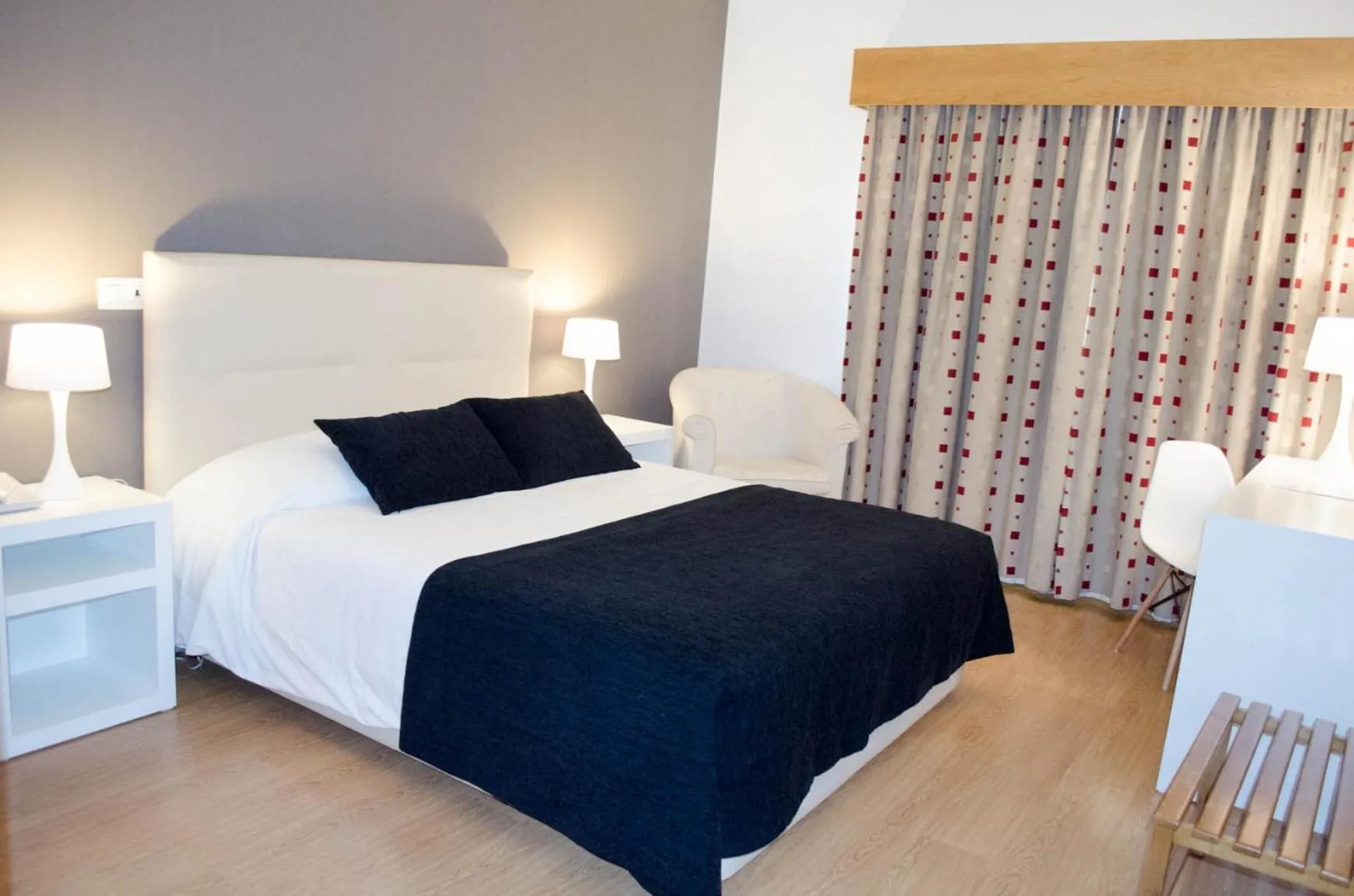 Bedroom, Bed in Hotel Durao