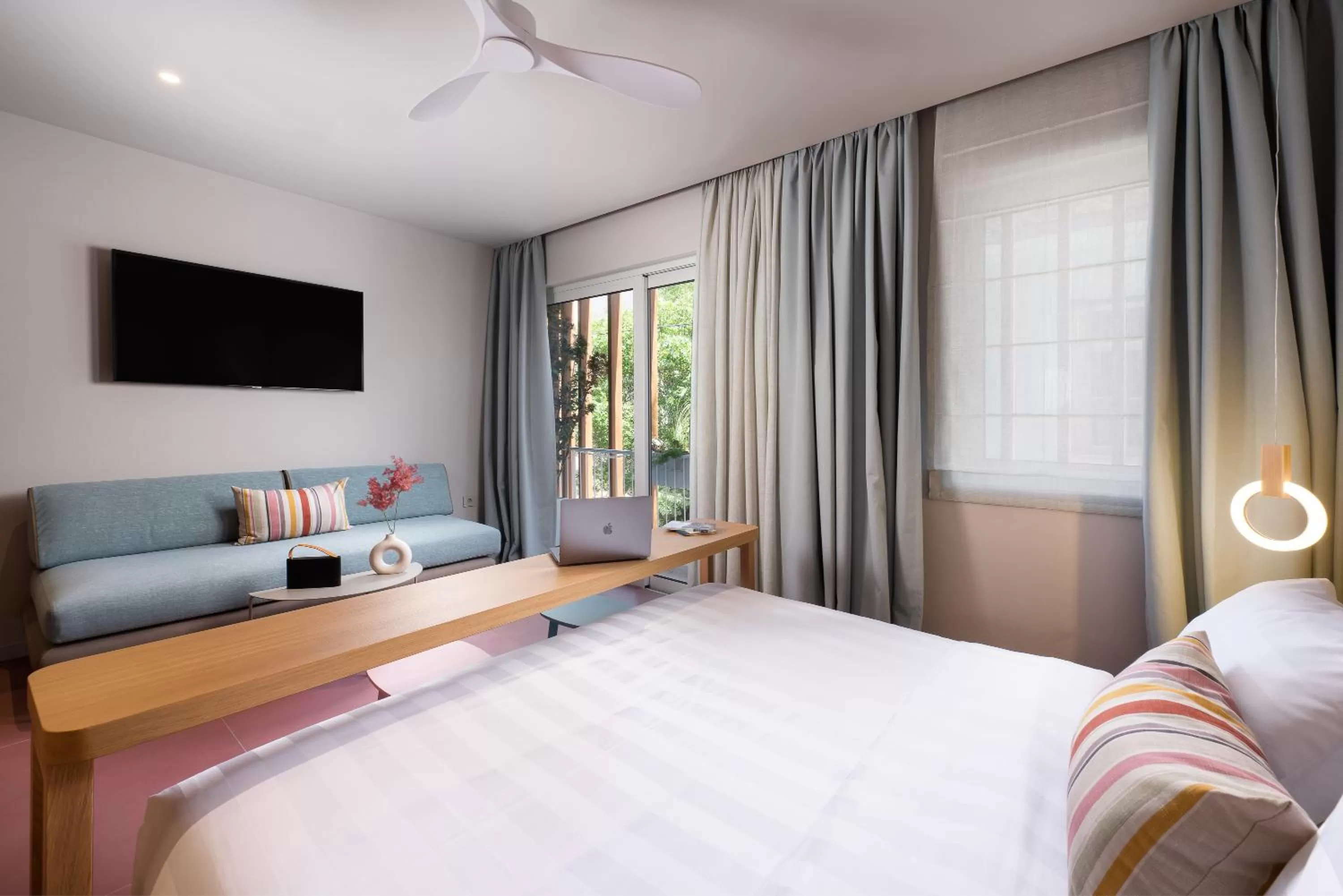 Bed in Alkima Athens Wellness Stay