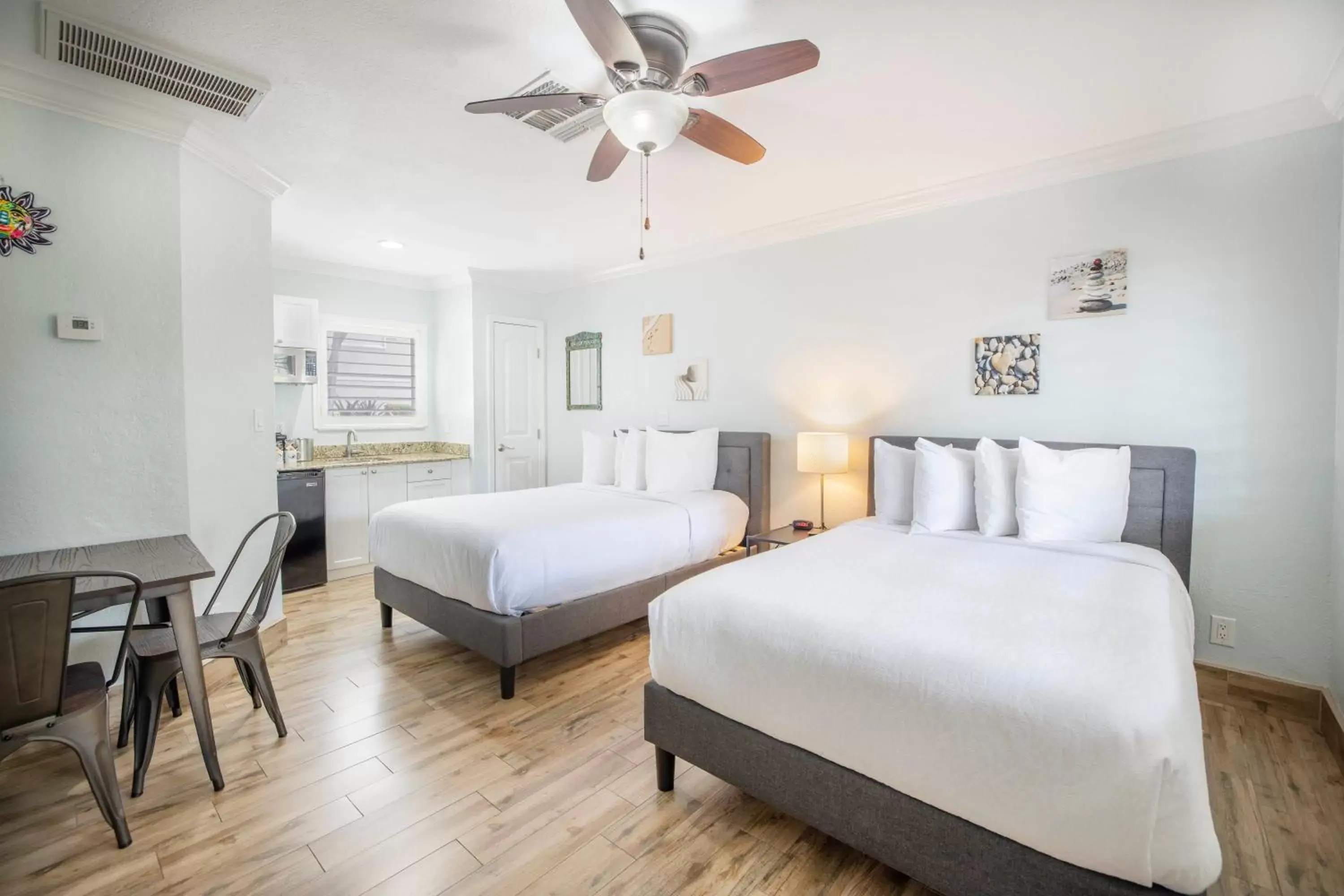 Standard Double Room in Hotel SOL Standard Double Room in Hotel SOL