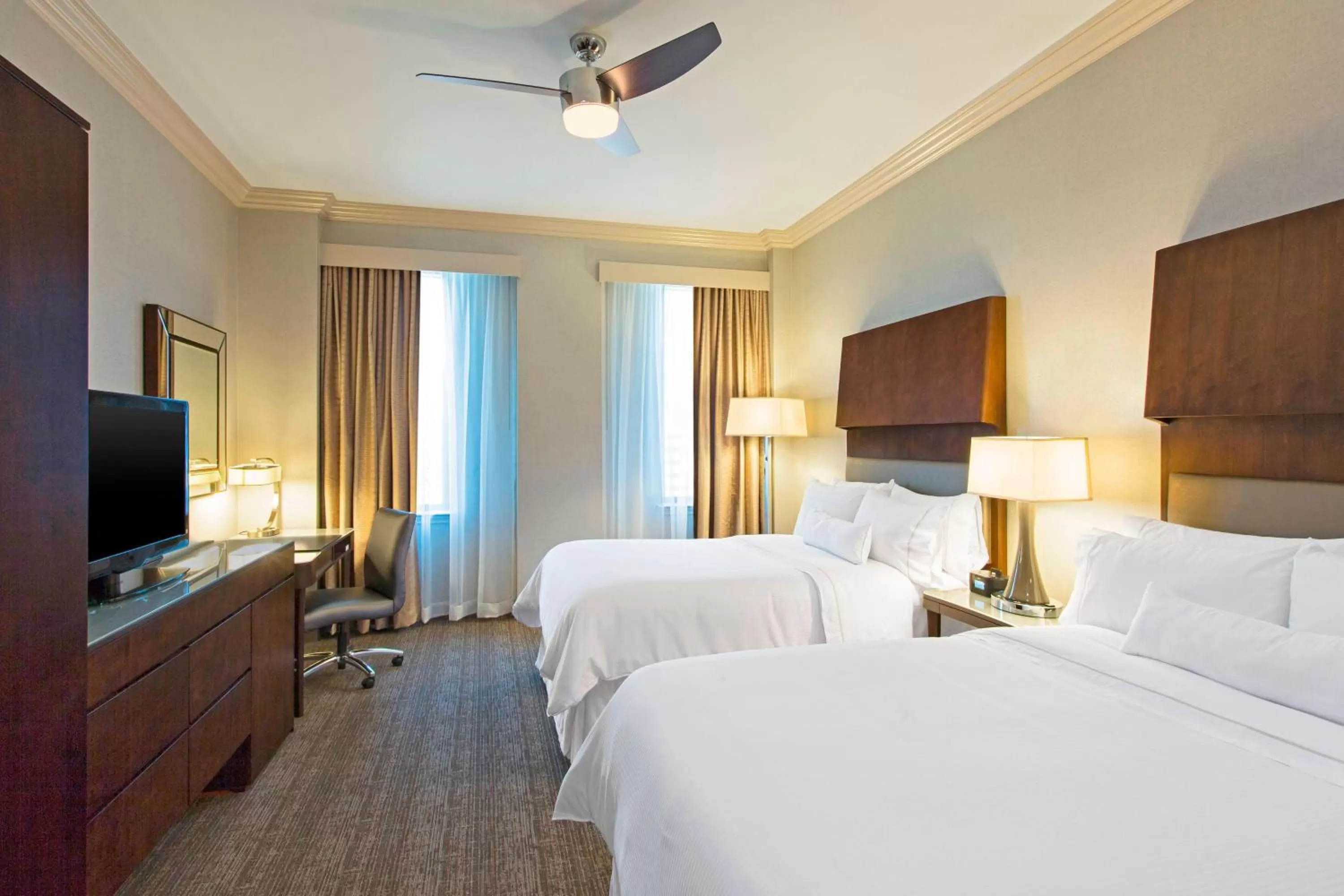 Traditional Double Room with Two Double Beds - Hearing Accessible in The Westin Houston Downtown