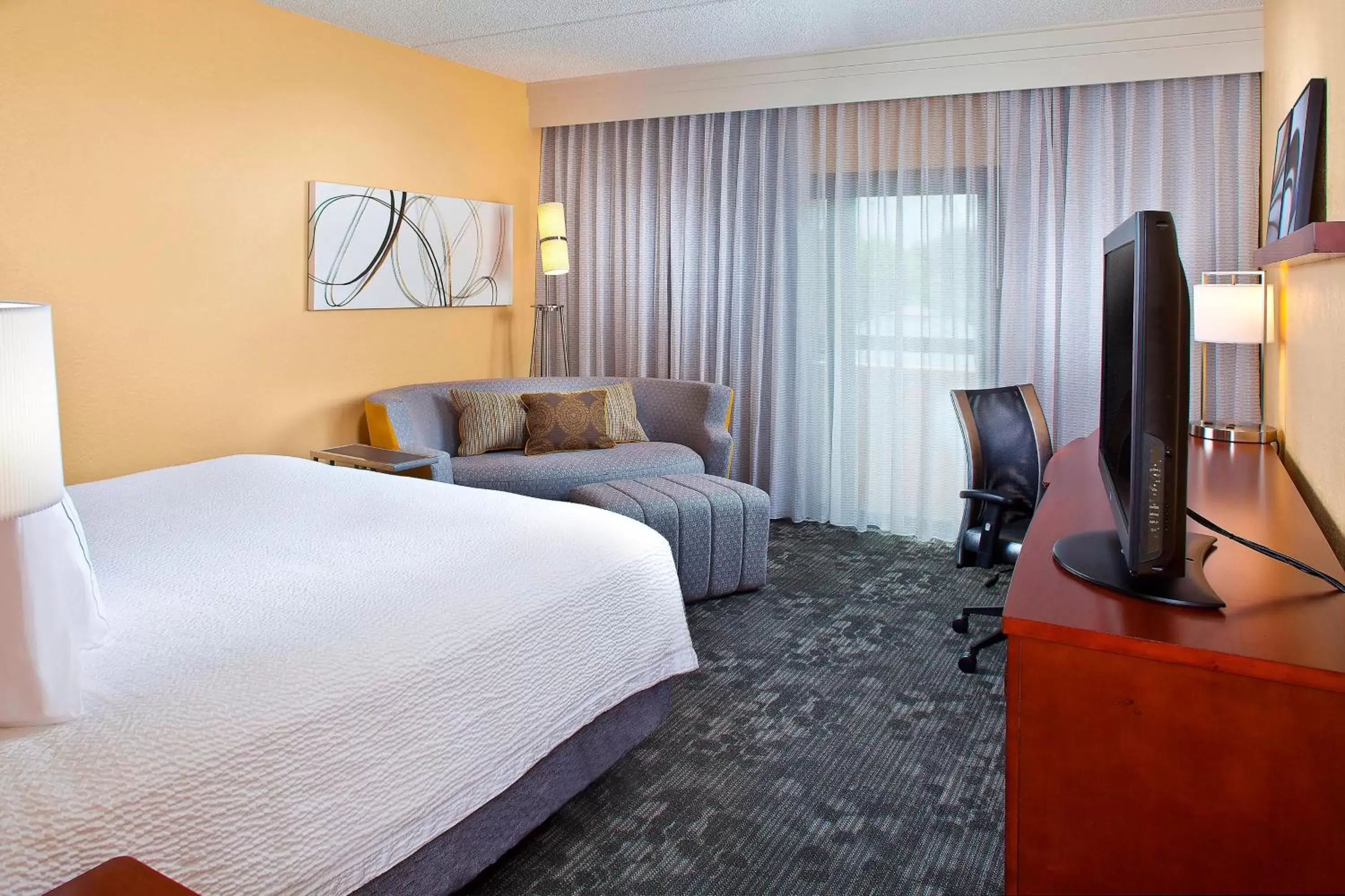 King Room in Courtyard Miami Airport West Doral King Room in Courtyard Miami Airport West Doral
