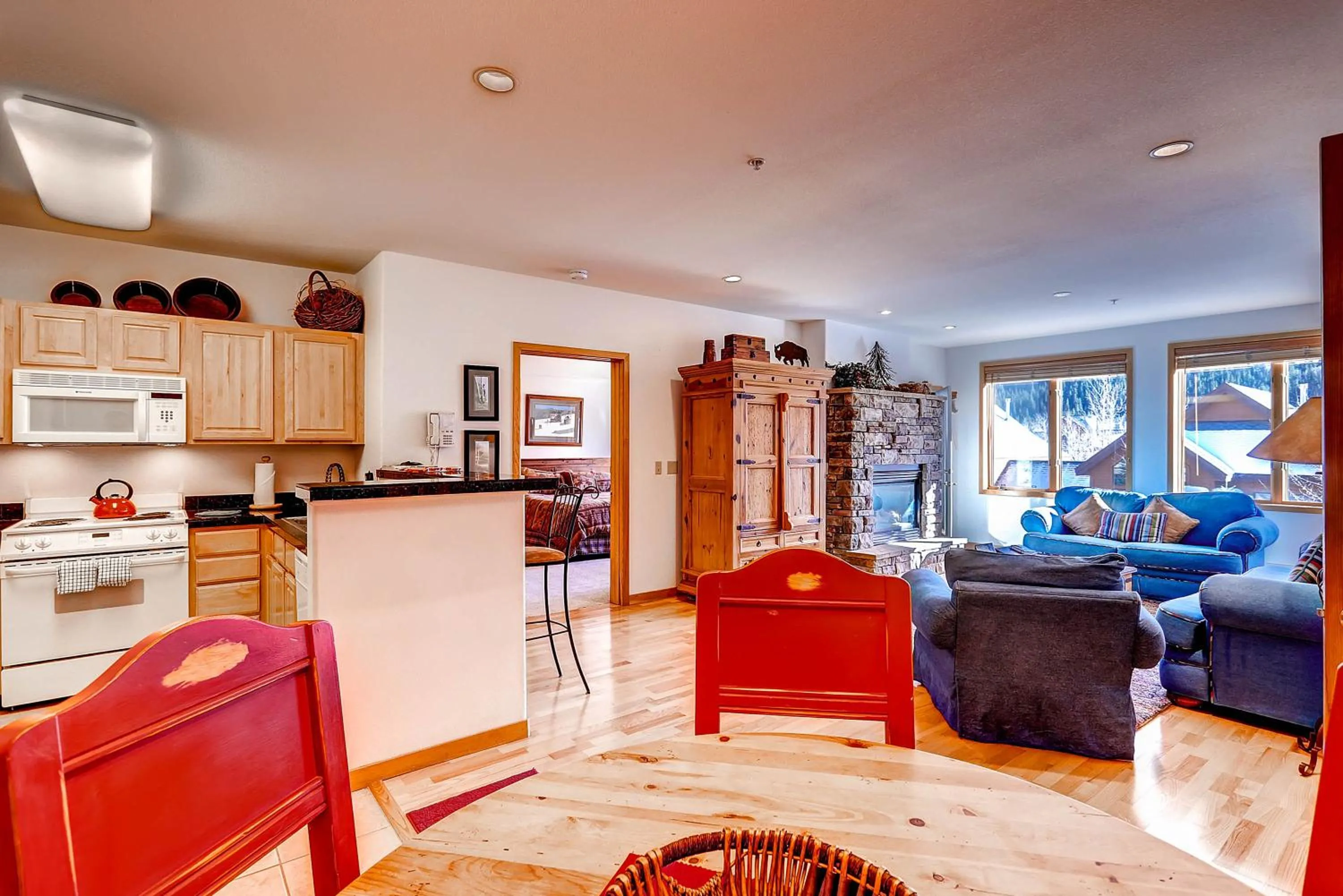 Kitchen or kitchenette in Gateway Mountain Lodge, A Vail Resorts Property
