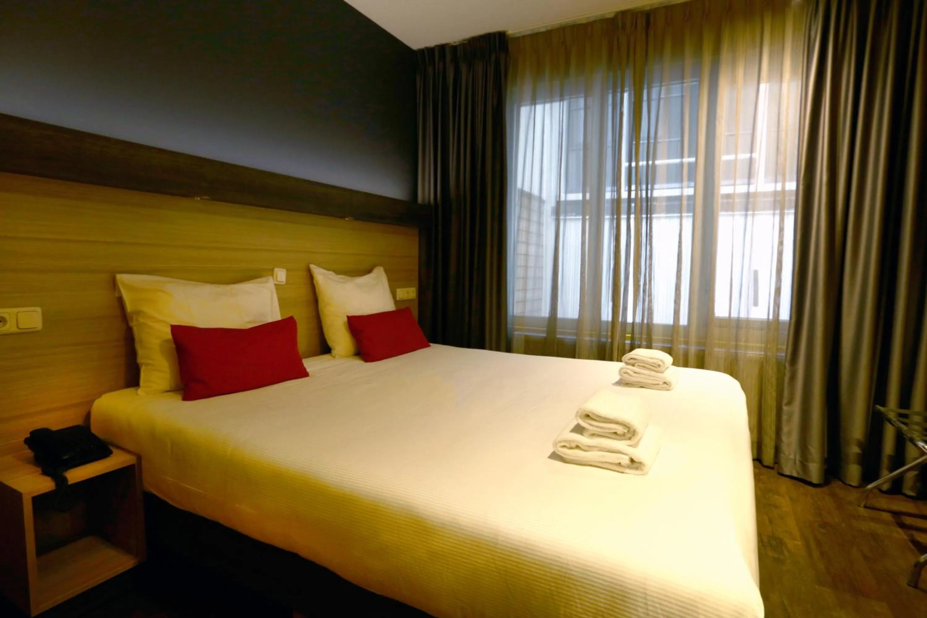 Bed in City Hotel Amsterdam