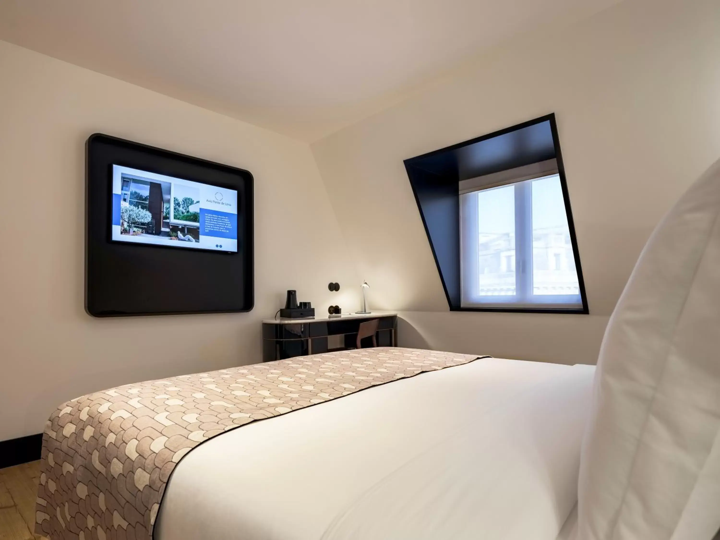 Double Room with Aliados View in Axis Porto Club Aliados Double Room with Aliados View in Axis Porto Club Aliados