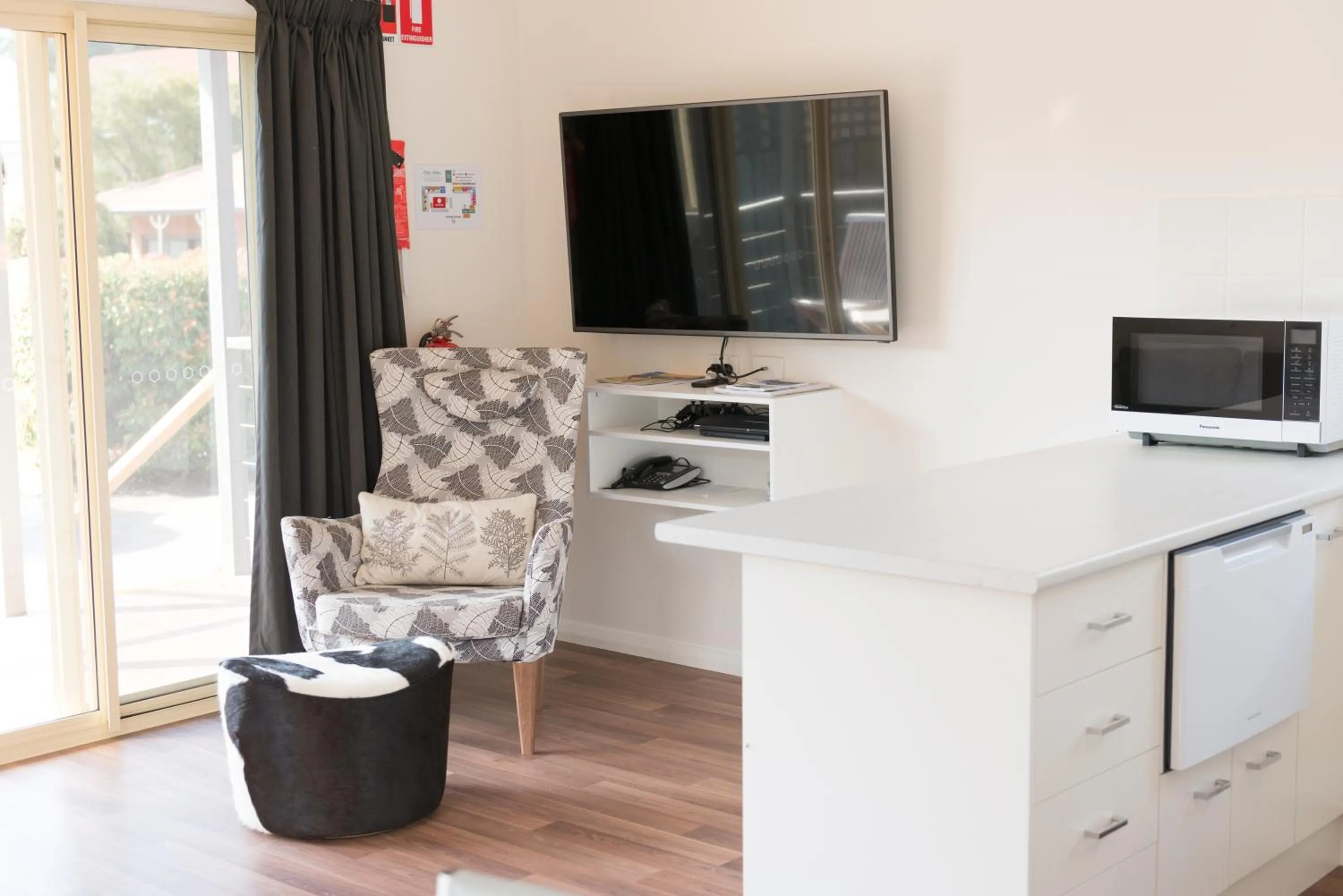 TV and multimedia in Ballarat Colonial Motor Inn