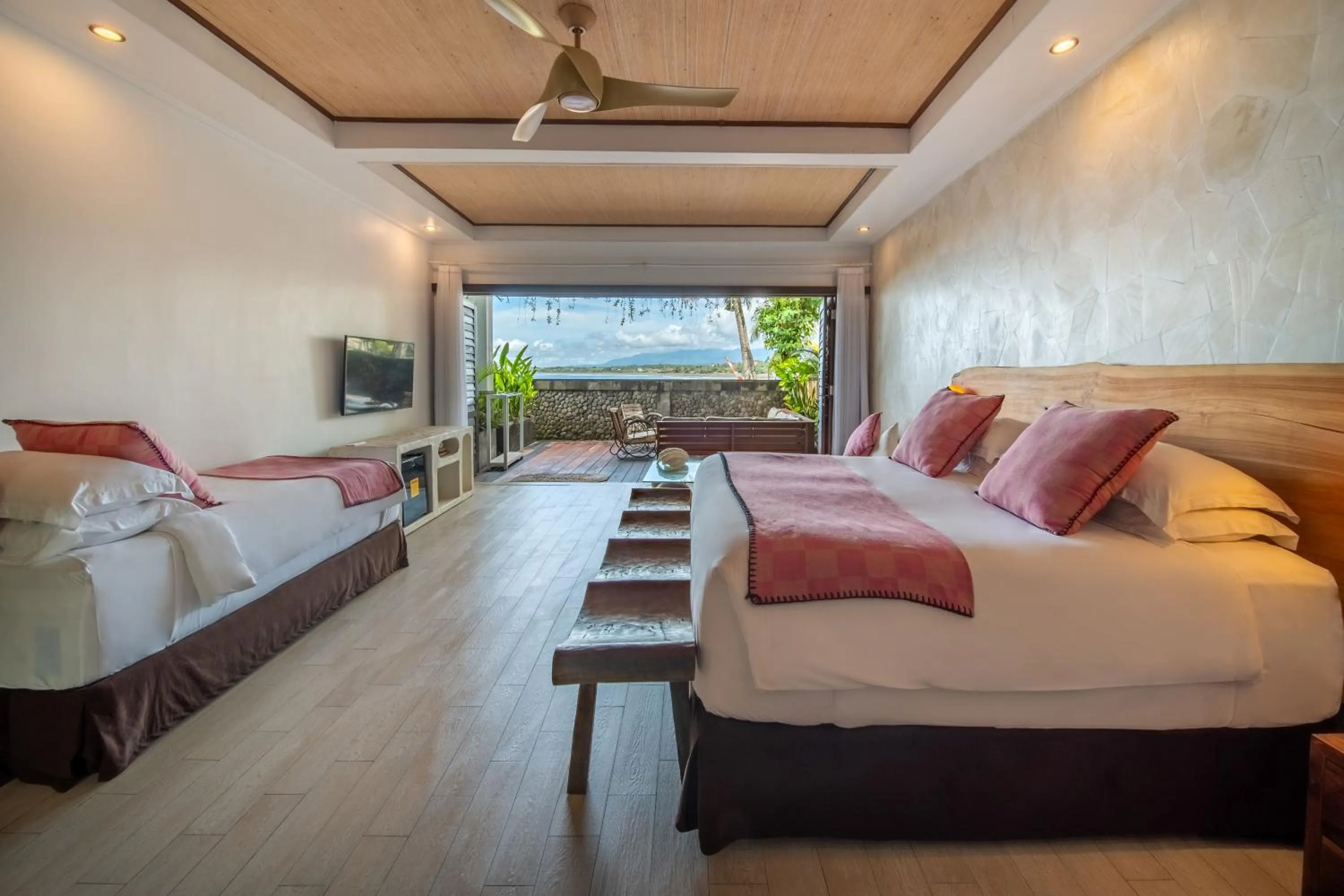 TV and multimedia, Bed in Bombora Medewi