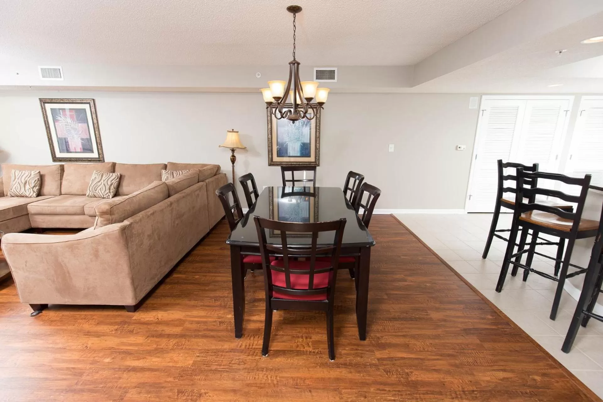 Dining area in Barefoot Resort Golf & Yacht Club Villas