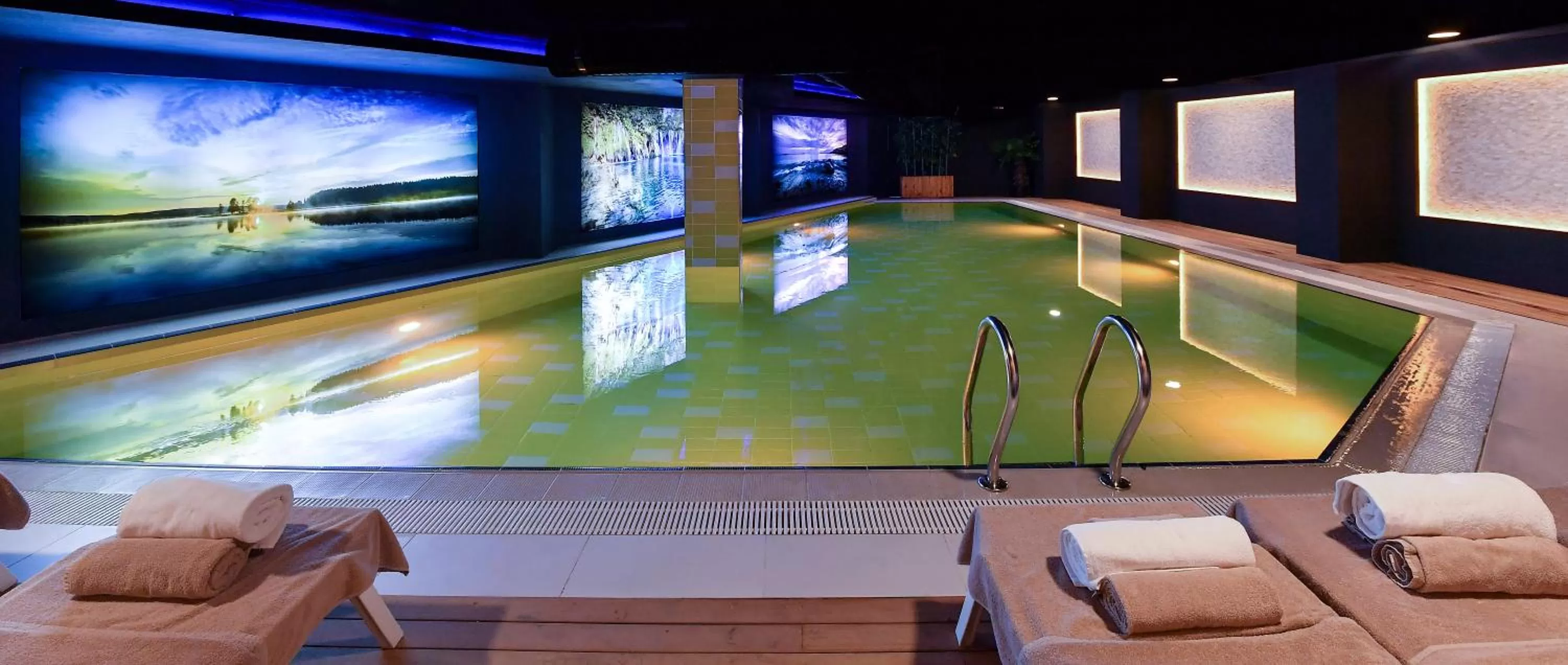 Swimming pool in Altın Otel & Spa Balıkesir