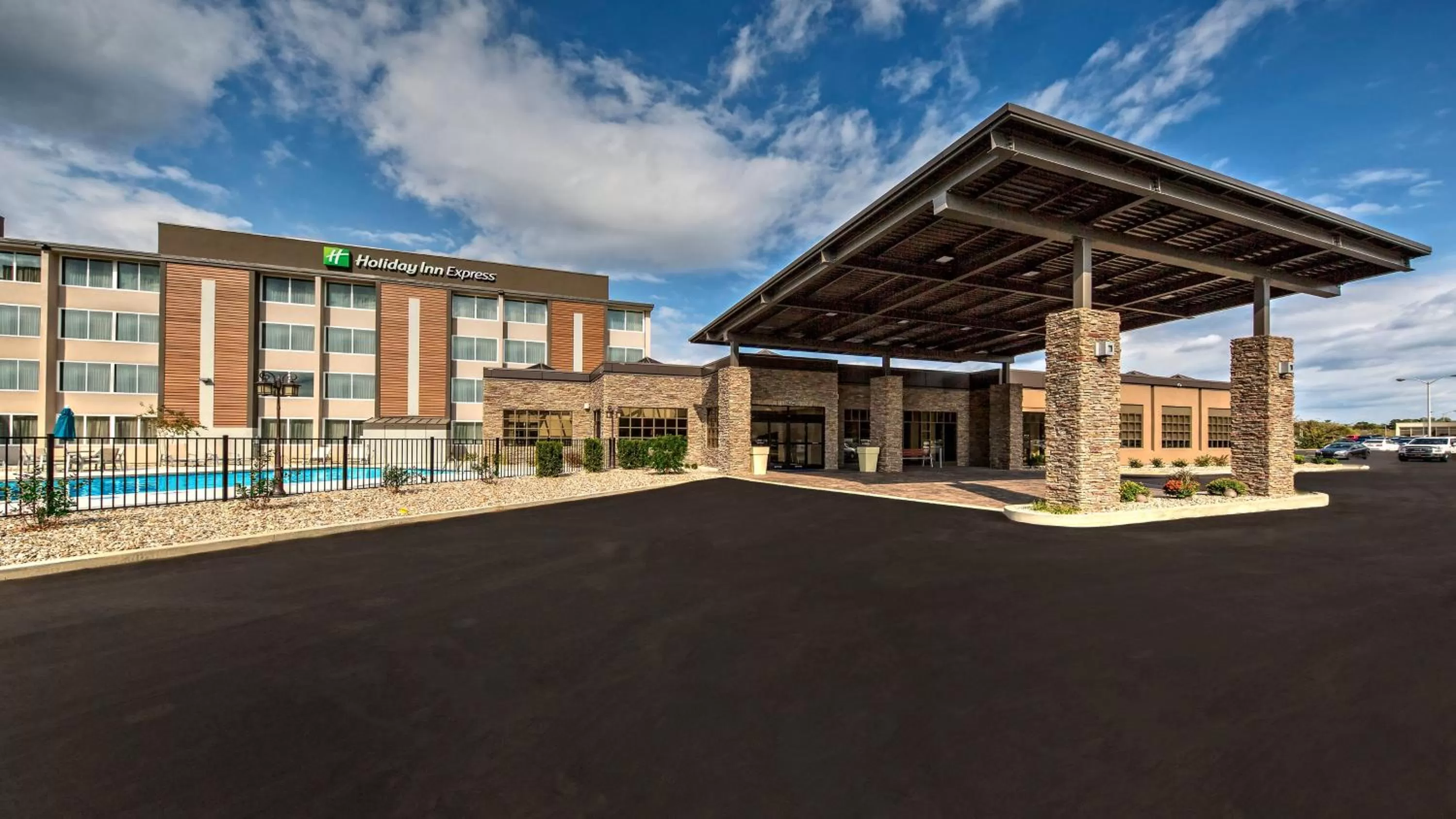 Property building in Holiday Inn Express Louisville Airport Expo Center by IHG