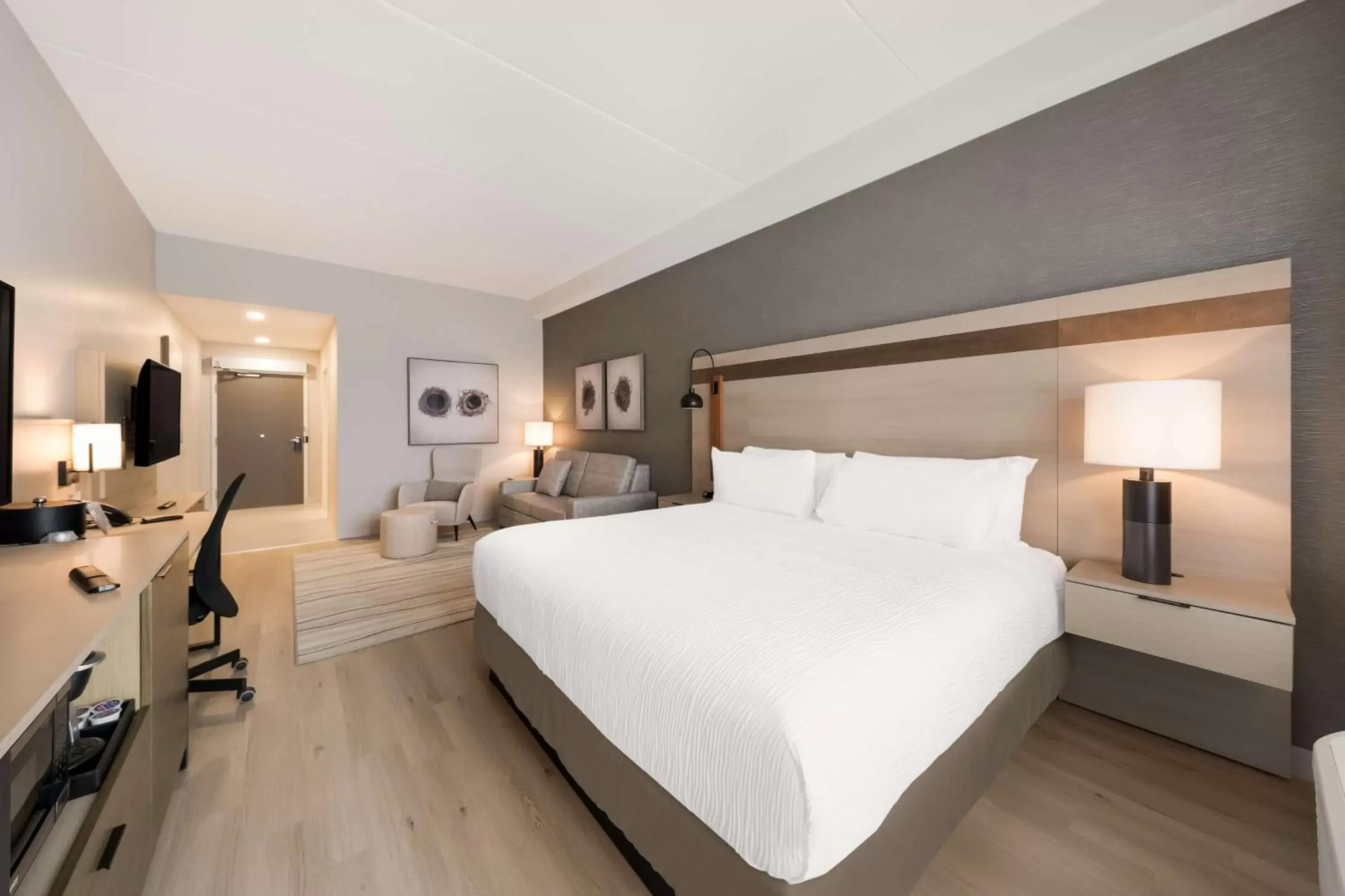 King Suite - Disability Access in Best Western Plus Parry Sound King Suite - Disability Access in Best Western Plus Parry Sound