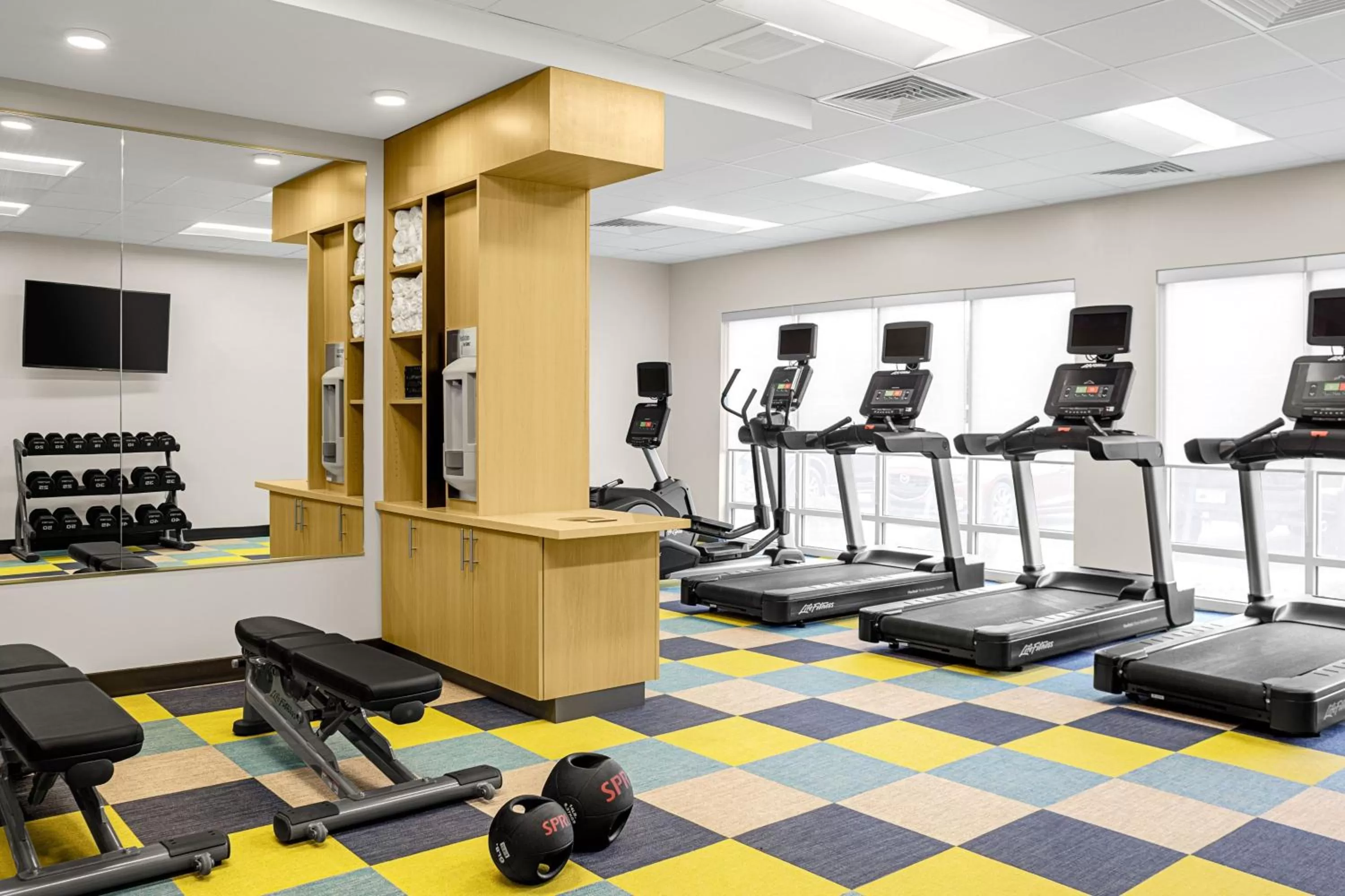 Fitness centre/facilities in TownePlace Suites by Marriott Ironton