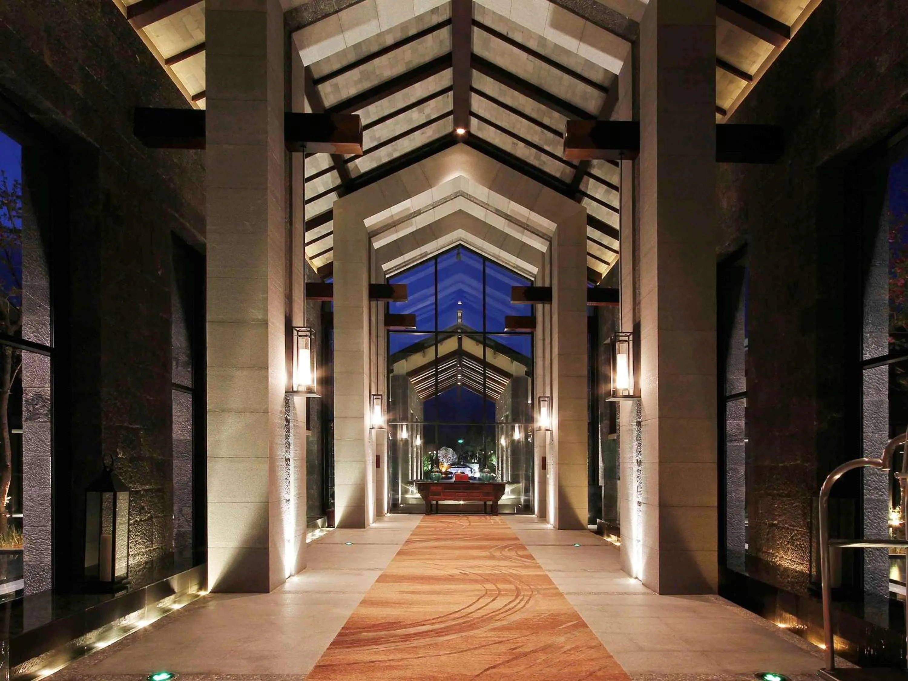 Property building in Pullman Lijiang Resort & Spa