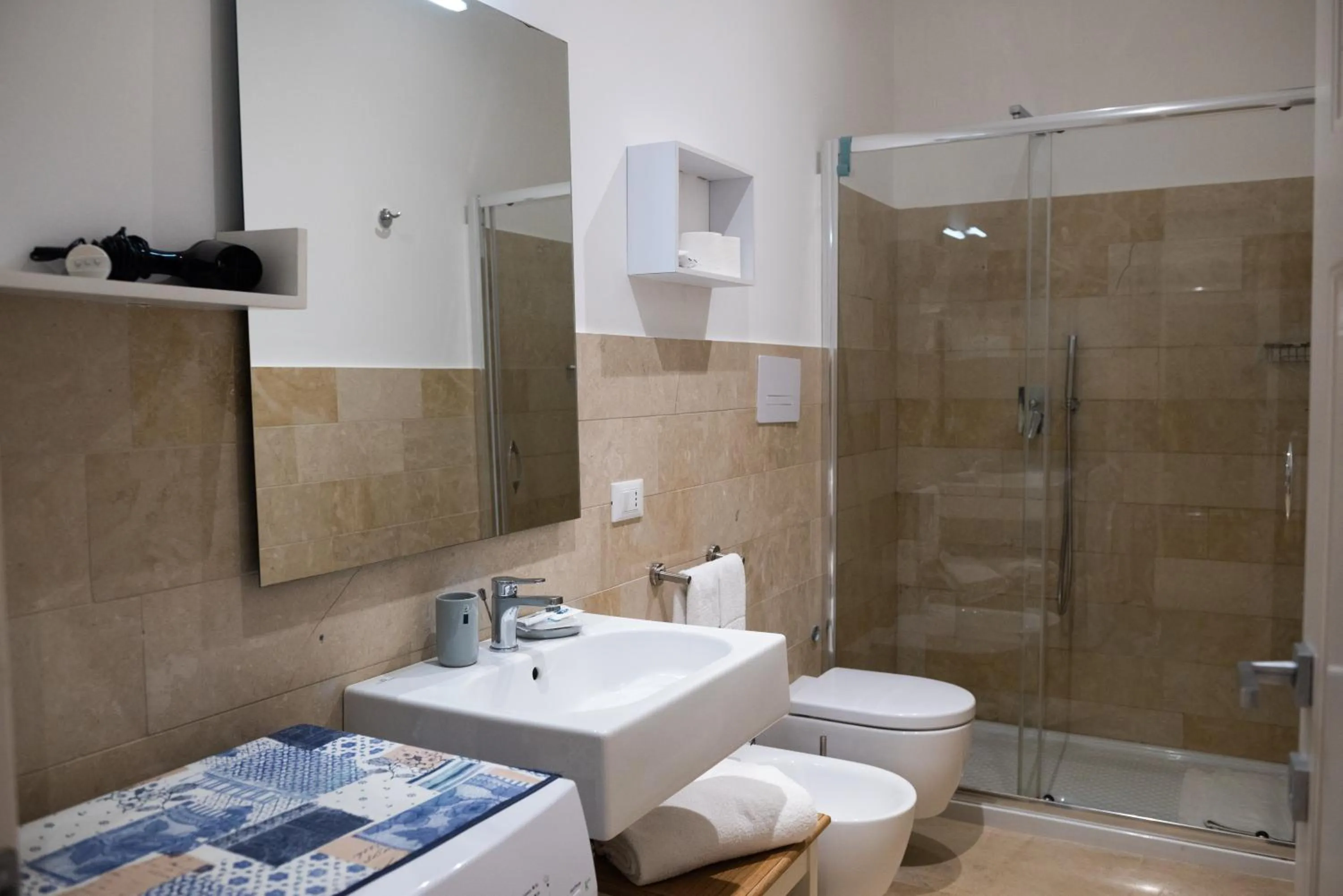 Bathroom in ZIBIBBO SUITES & ROOMS - Aparthotel in Centro Storico a Trapani
