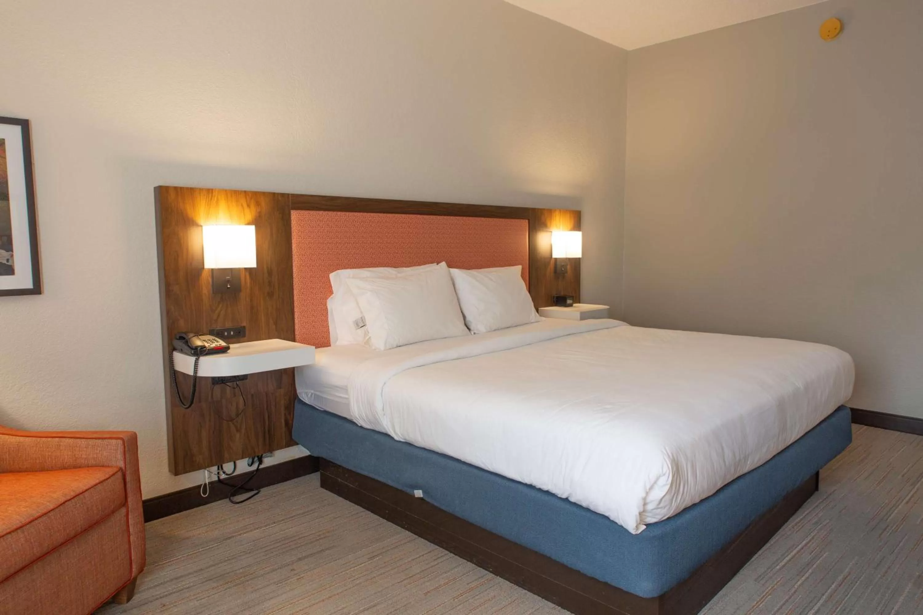 Bed in Hampton Inn Atlanta/Peachtree City