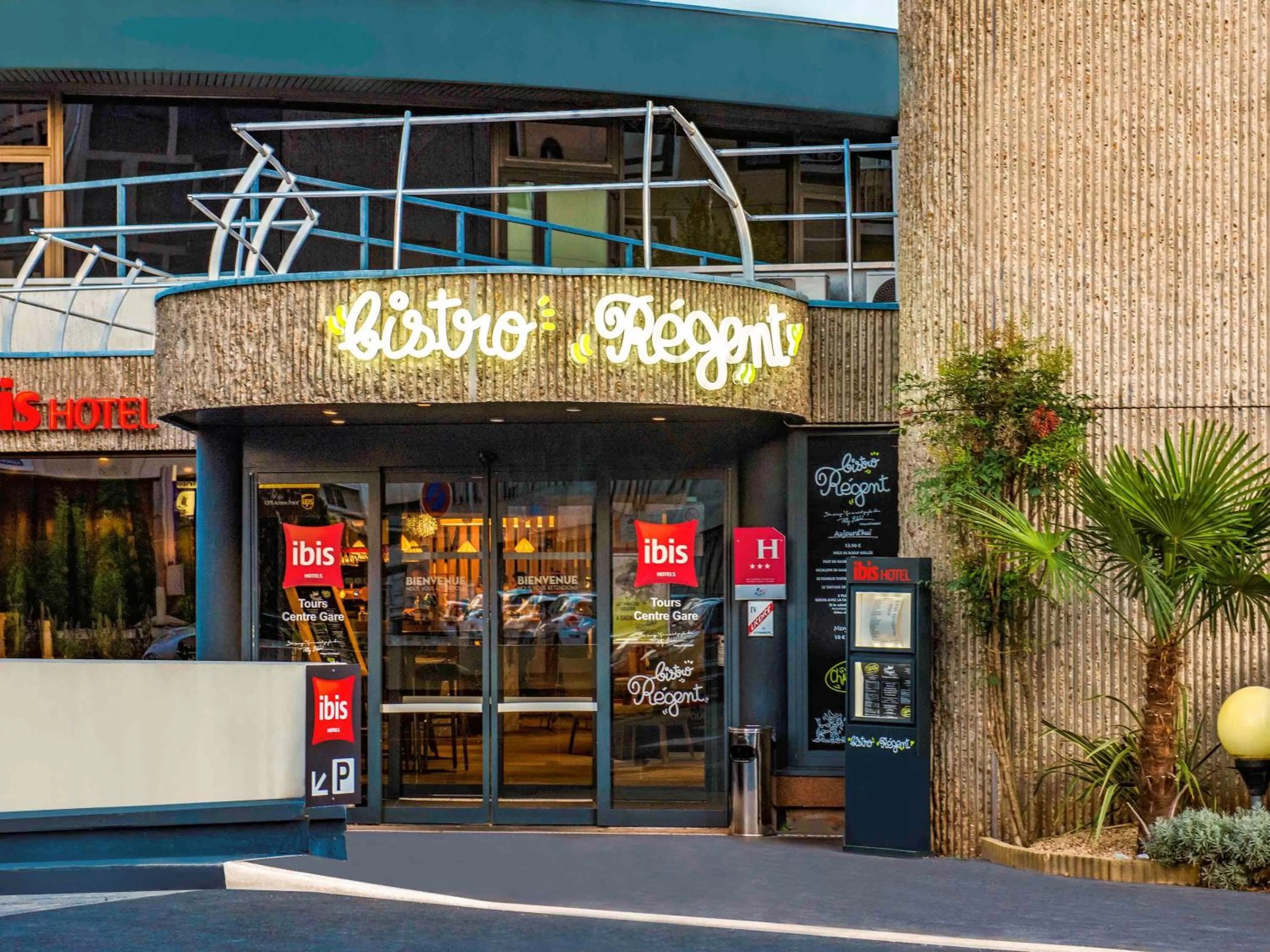 Property building in ibis Tours Centre Gare