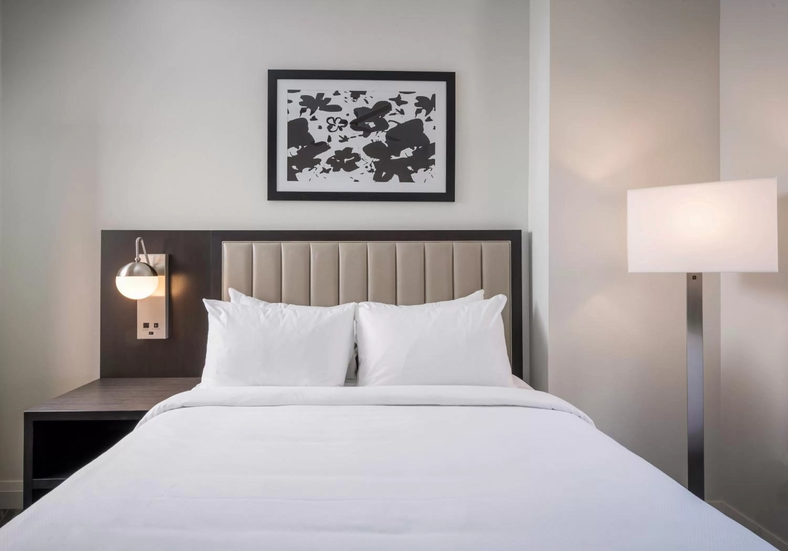 Bed in The Grove Resort & Water Park Orlando