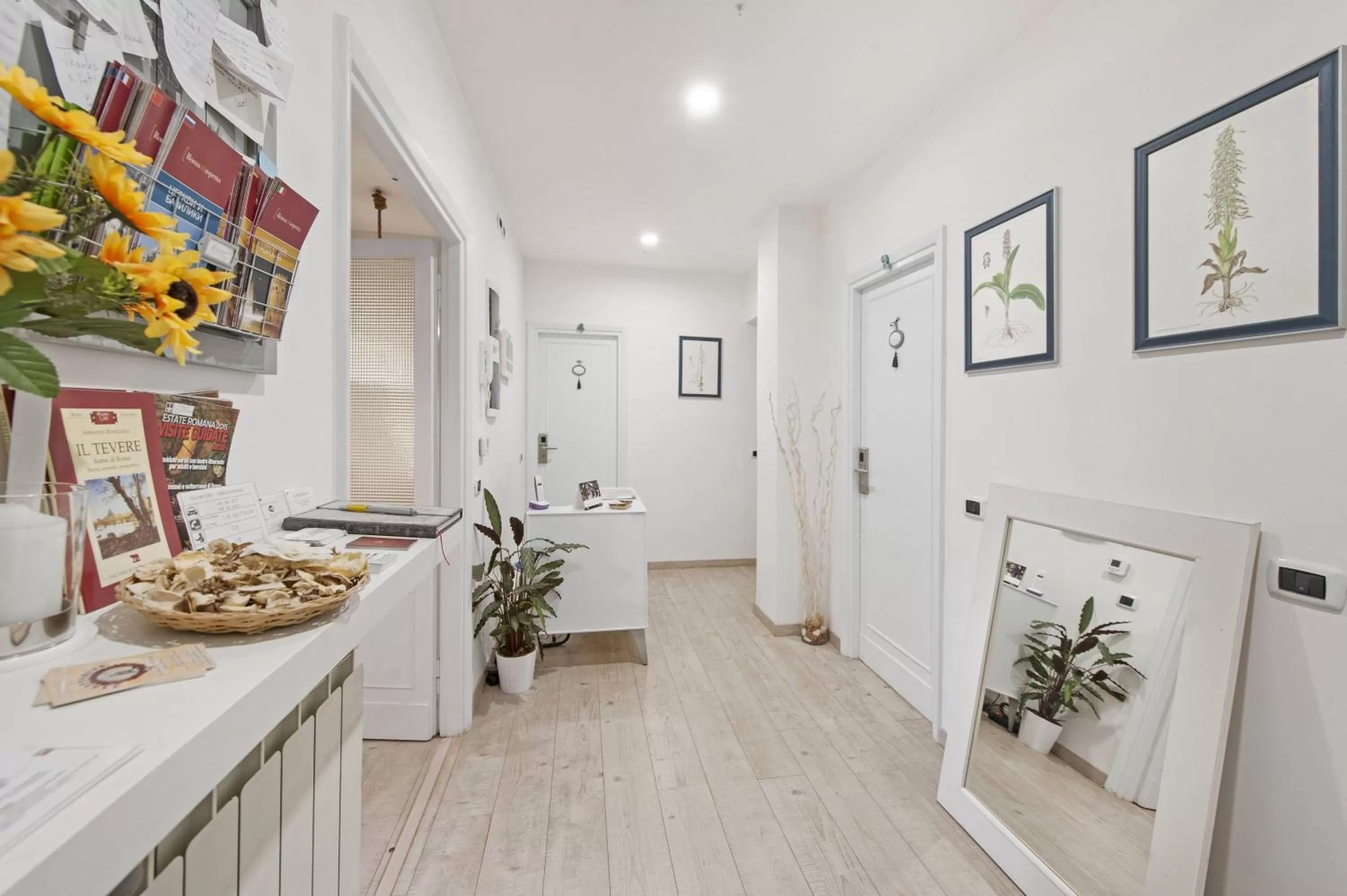 Lobby or reception in B&B Exa Rooms - Just Rome