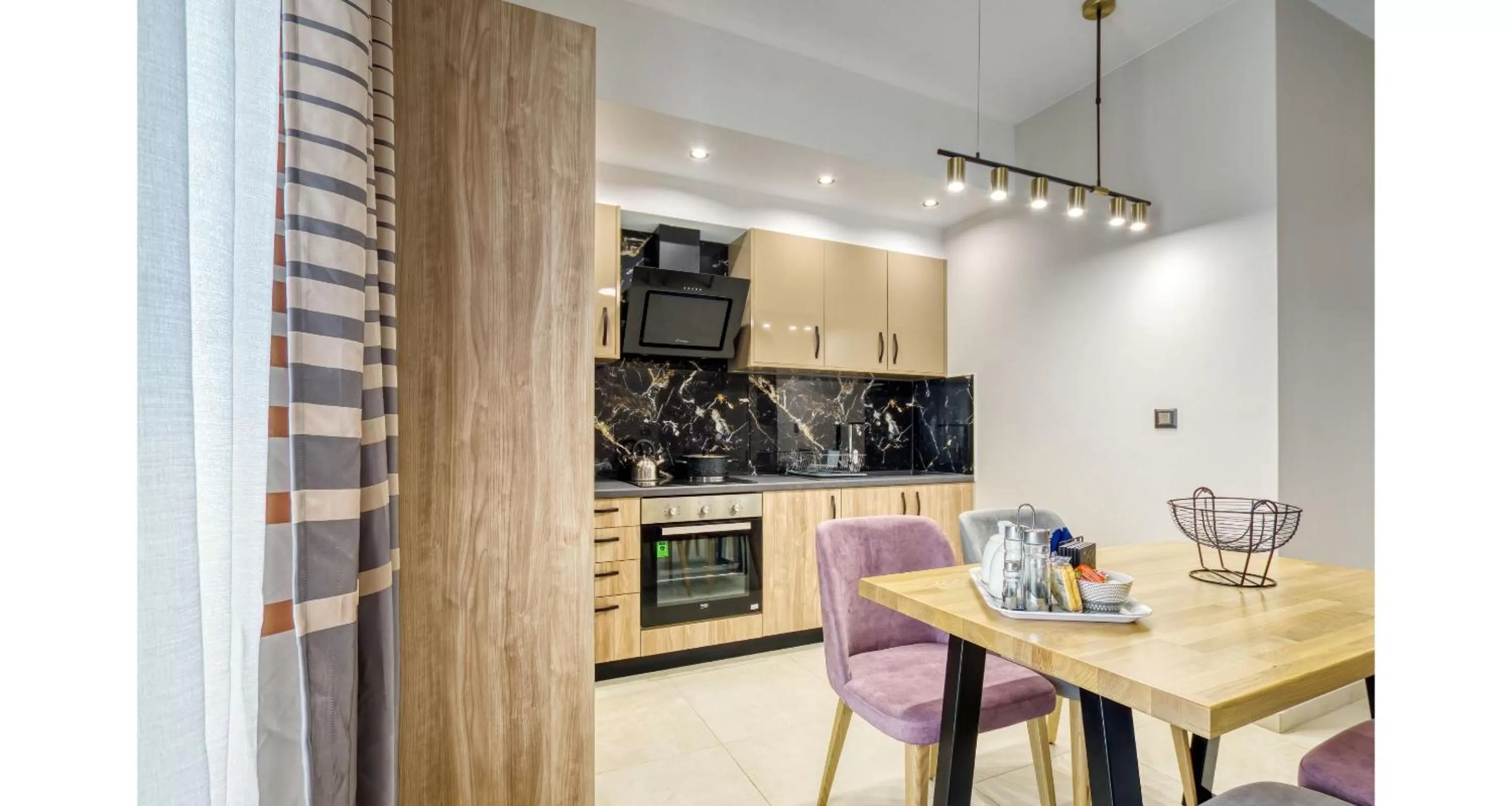 Kitchen or kitchenette in Sapphire Horizon Suites