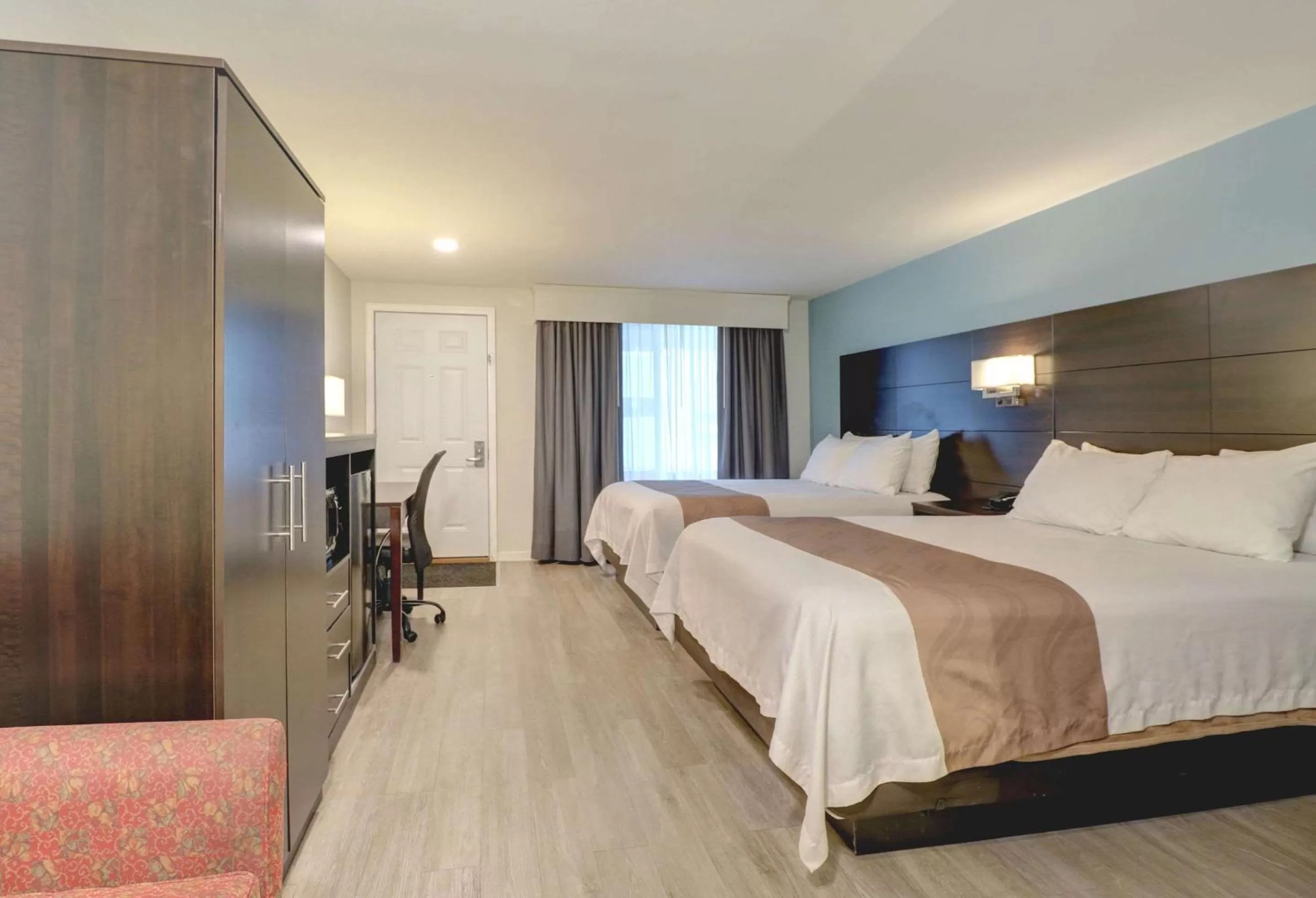 Bedroom, Bed in Quality Inn & Suites Lincoln I-93