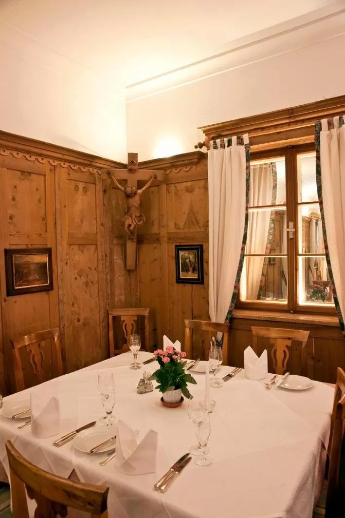 Restaurant/places to eat in Hotel-Garni Stern - bed & breakfast & more