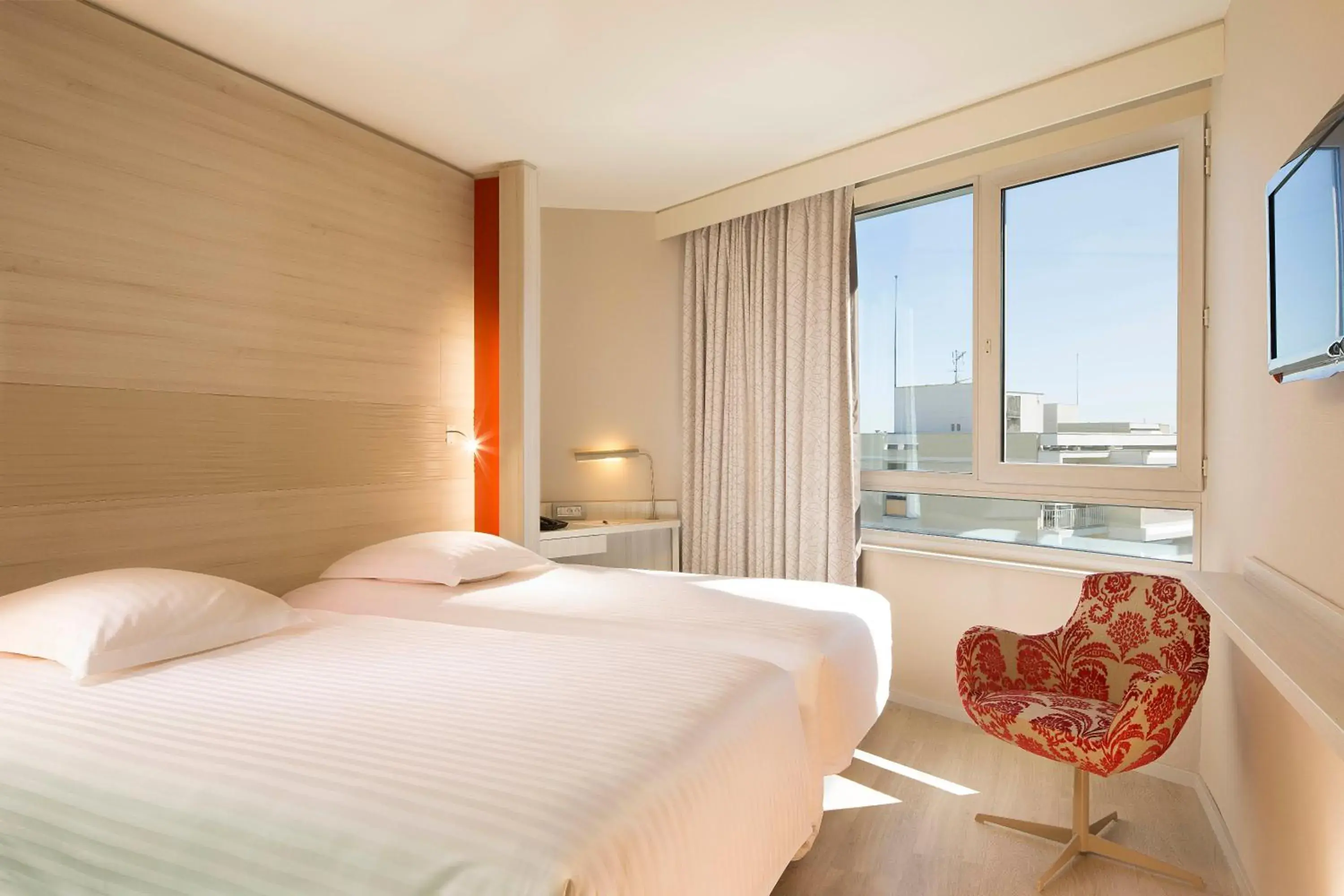 Standard Twin Room in Oceania Clermont Ferrand Standard Twin Room in Oceania Clermont Ferrand