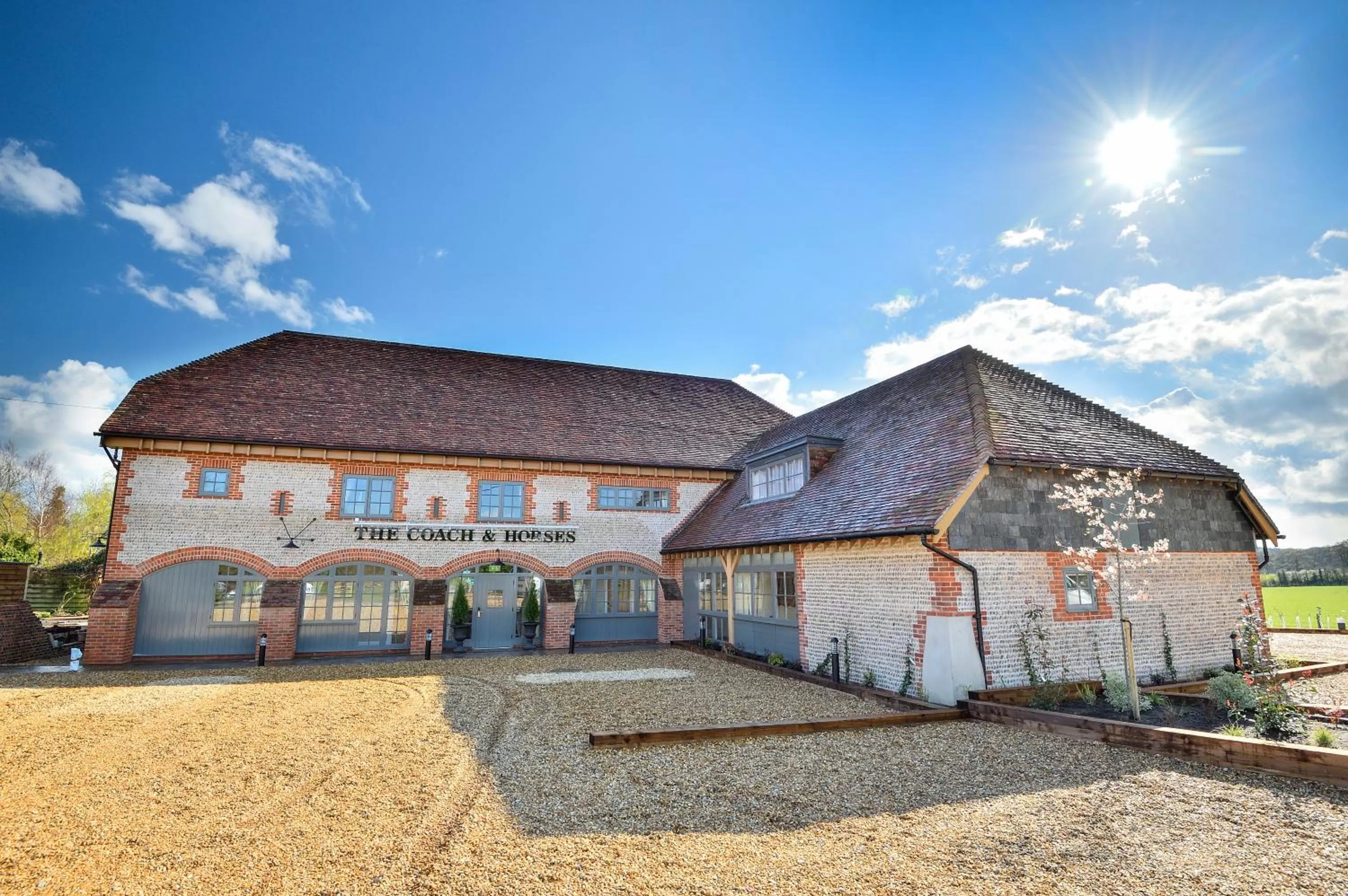 Facade/entrance in The Coach and Horses