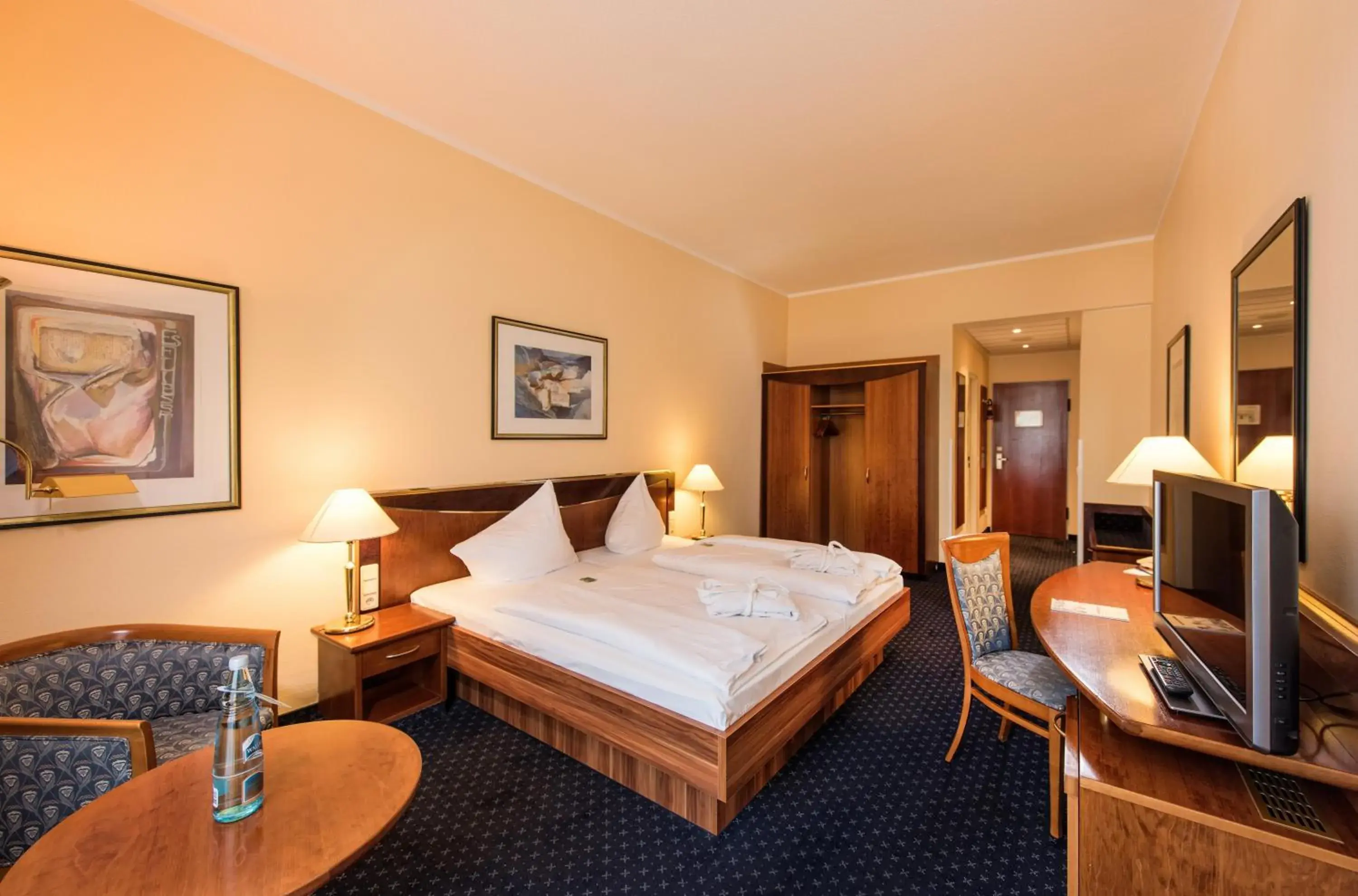 Comfort Double Room in Göbel`s Hotel Quellenhof Comfort Double Room in Göbel`s Hotel Quellenhof