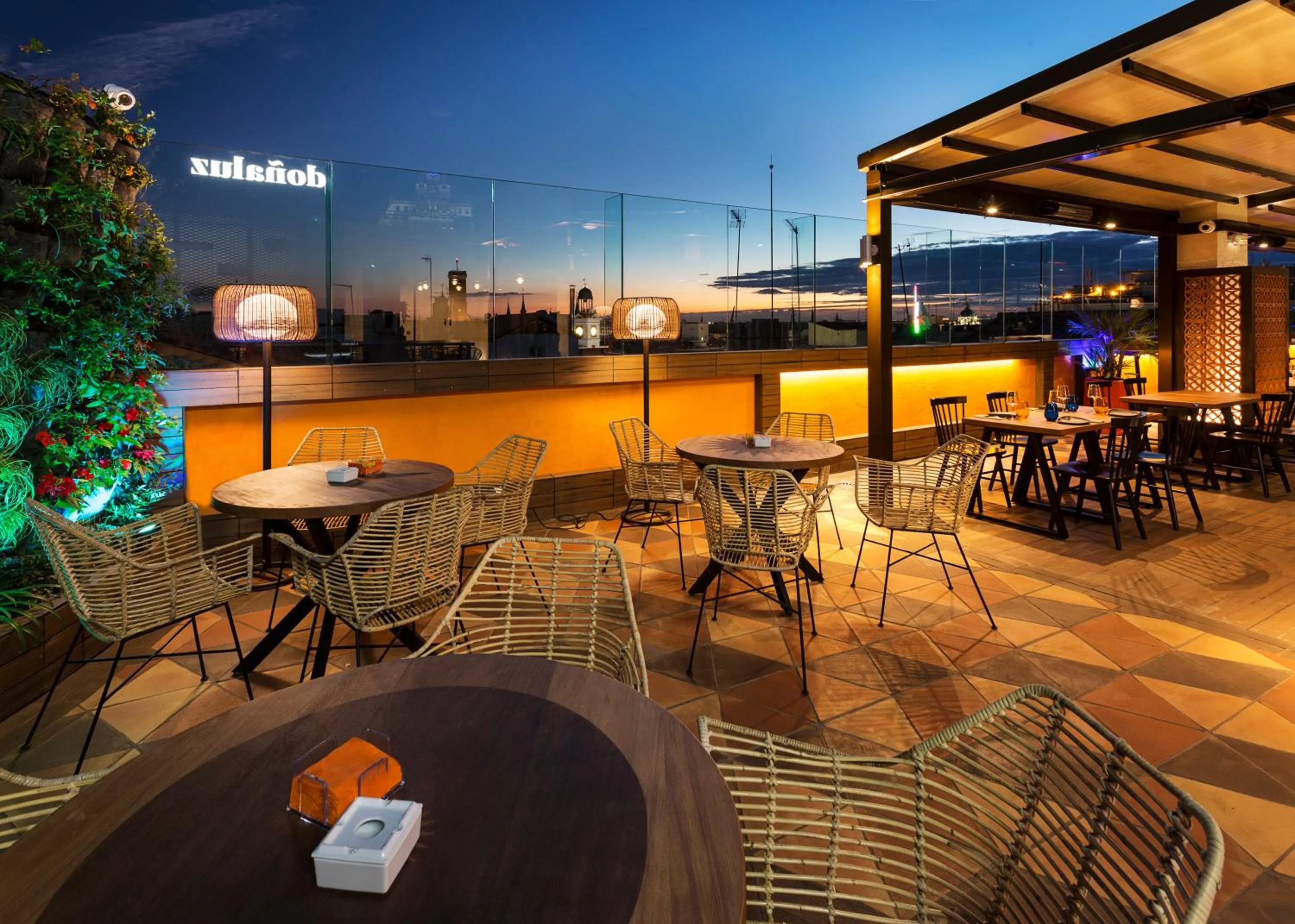 Restaurant/places to eat in B&B HOTEL Madrid Centro Puerta del Sol