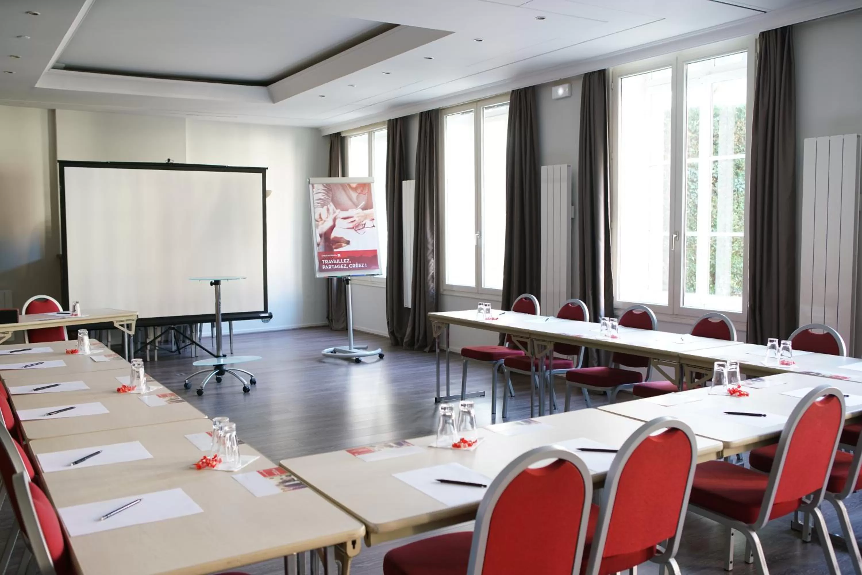 Meeting/conference room in ibis Douai Centre