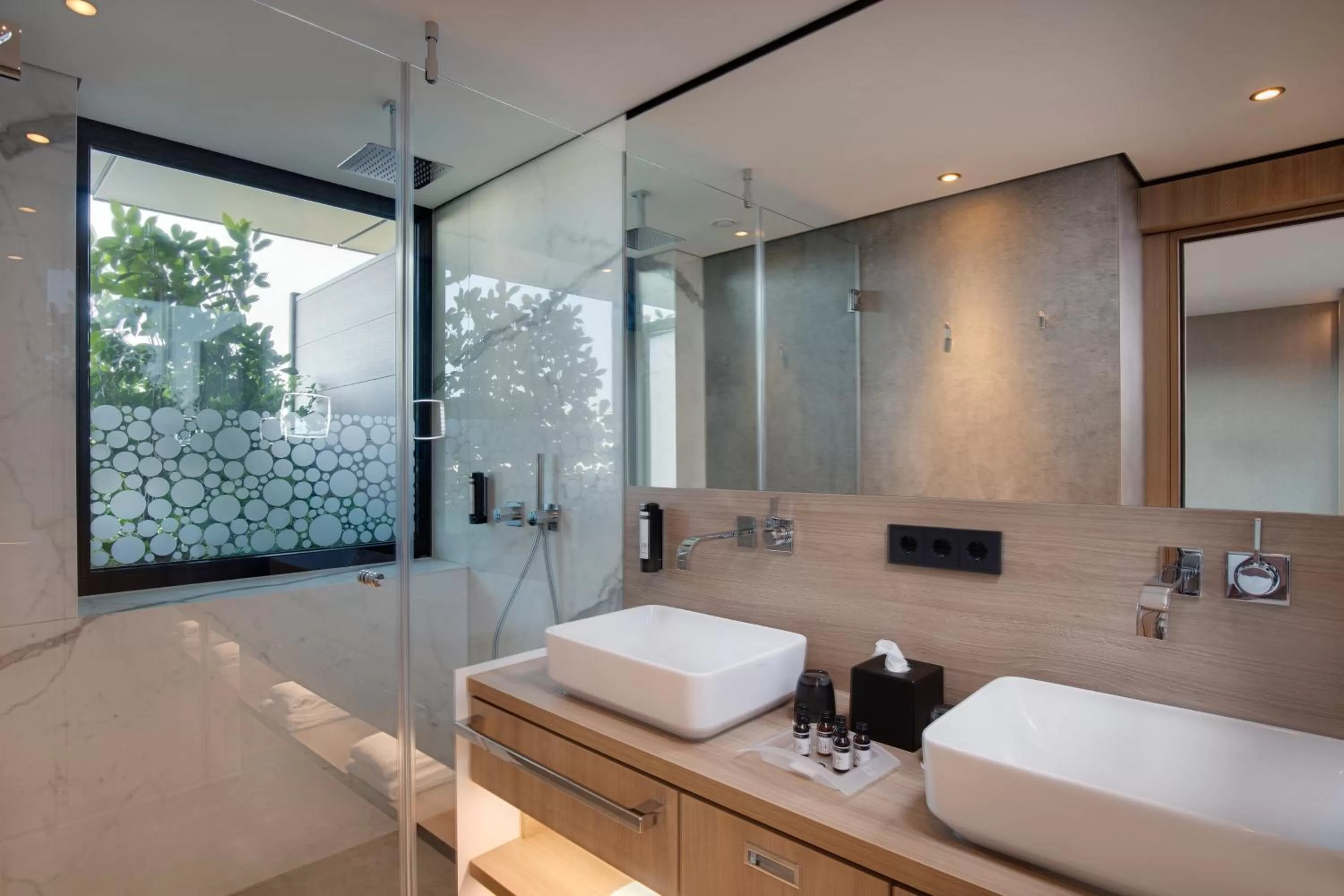 Bathroom in Holiday Inn - Osnabrück by IHG