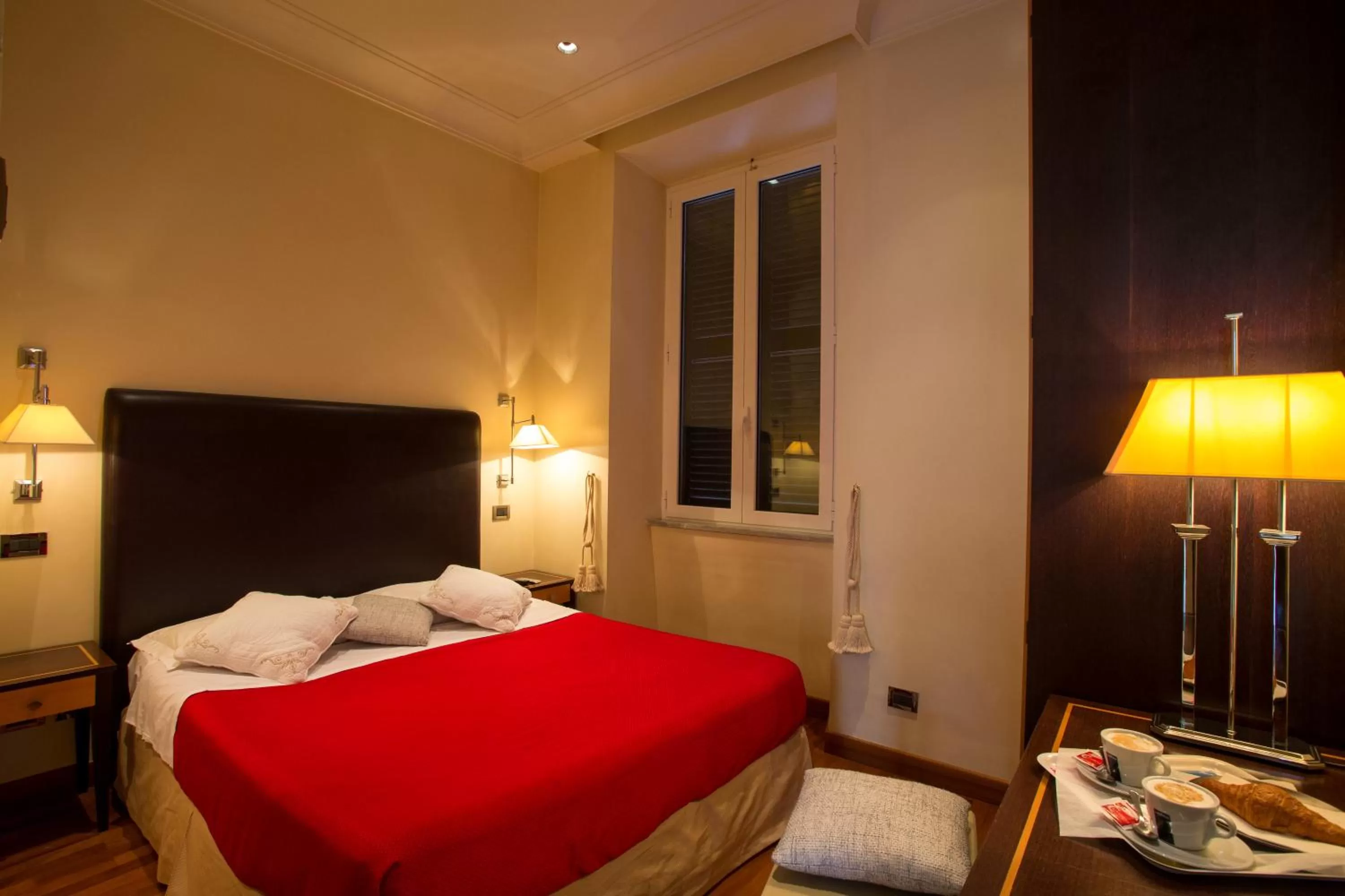 Bedroom, Bed in Hotel Giolitti