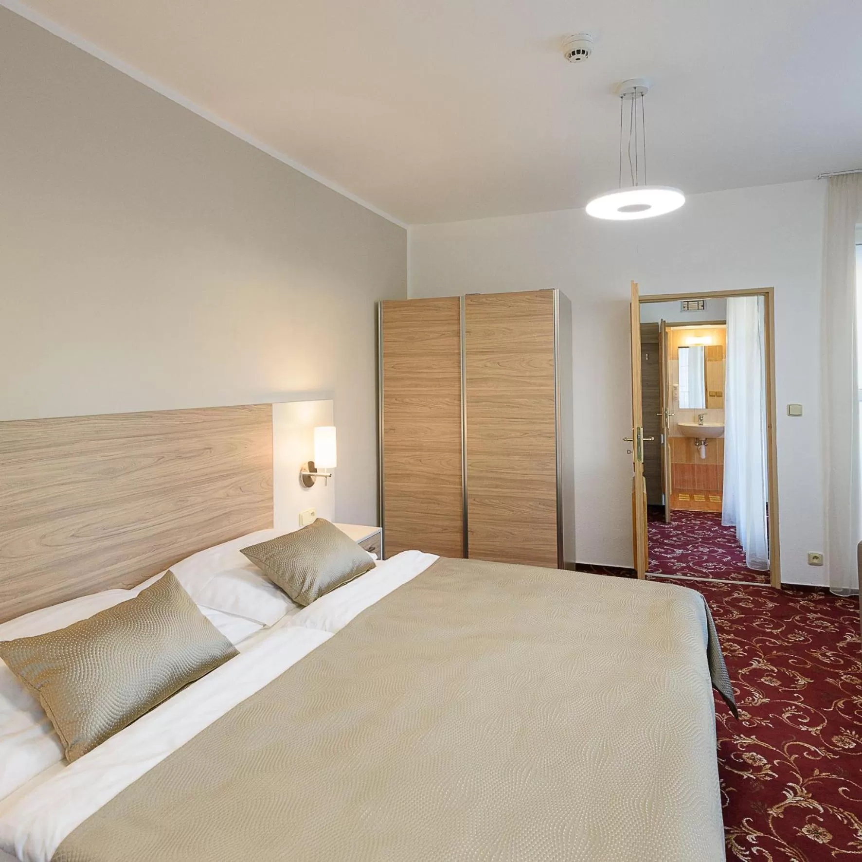 Bedroom, Bed in Sport-V-Hotel