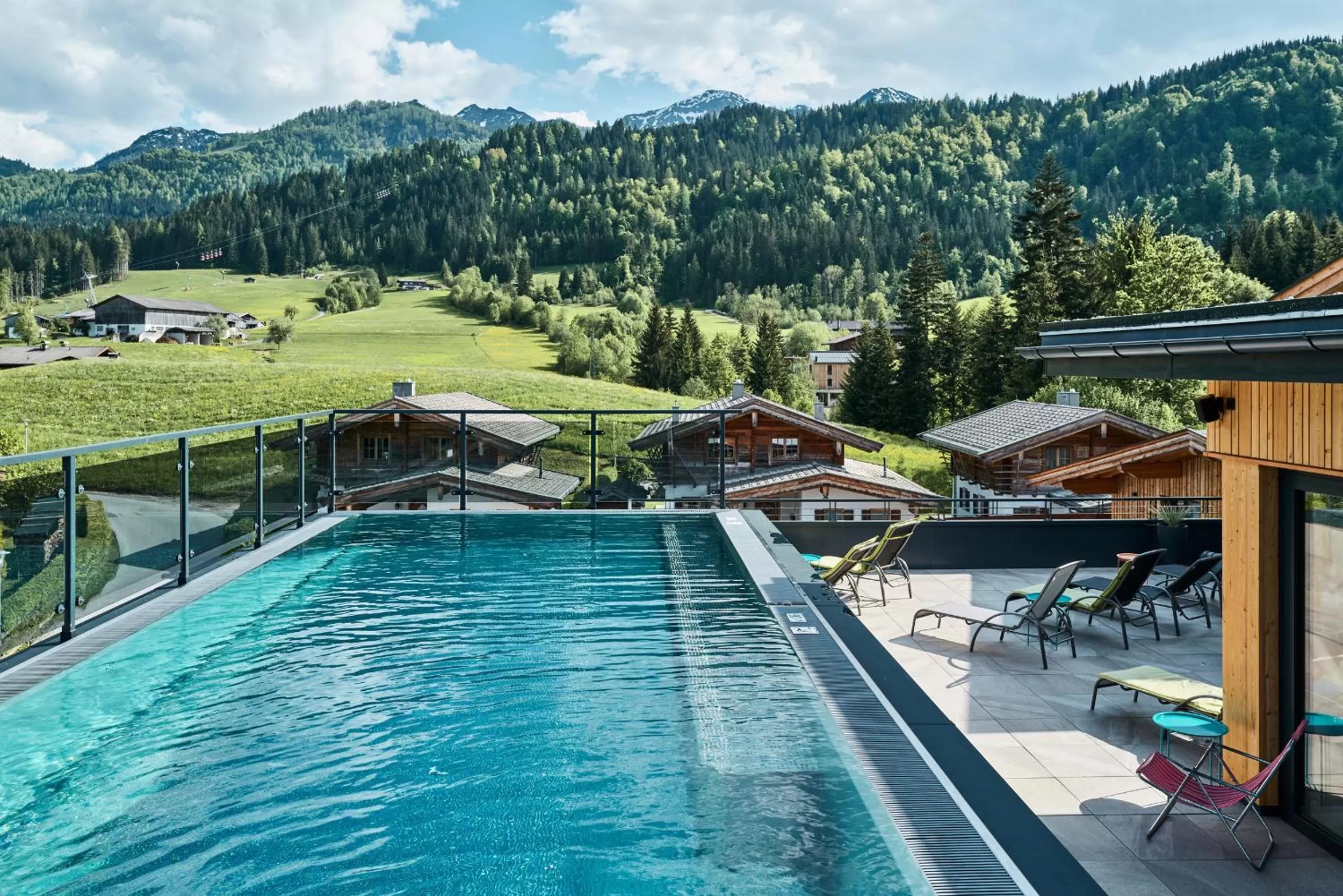 Day, Swimming Pool in Home suite home