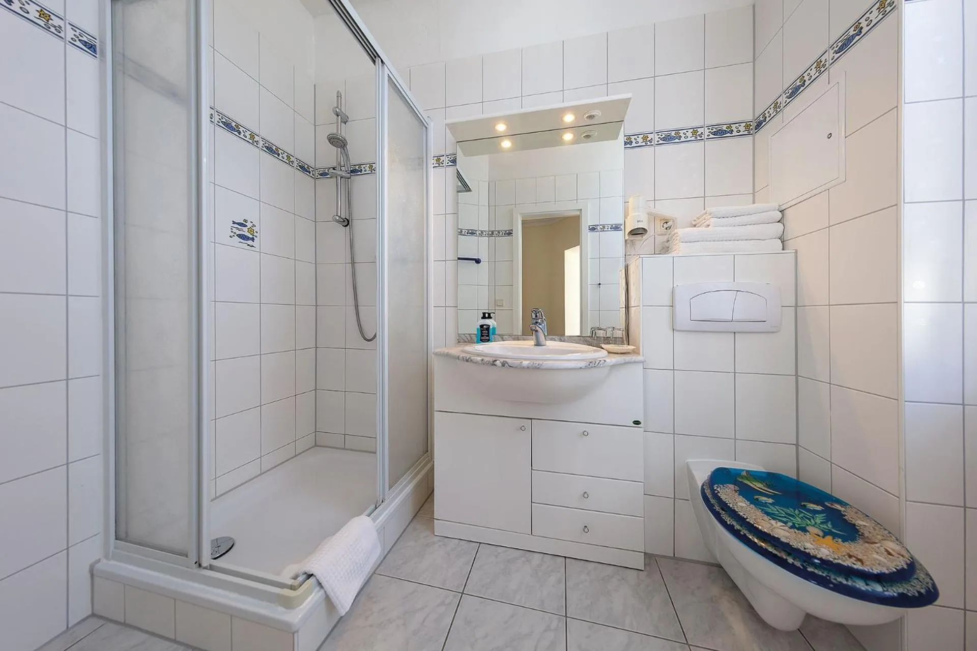 Bathroom in Hotel Deutsche Flagge