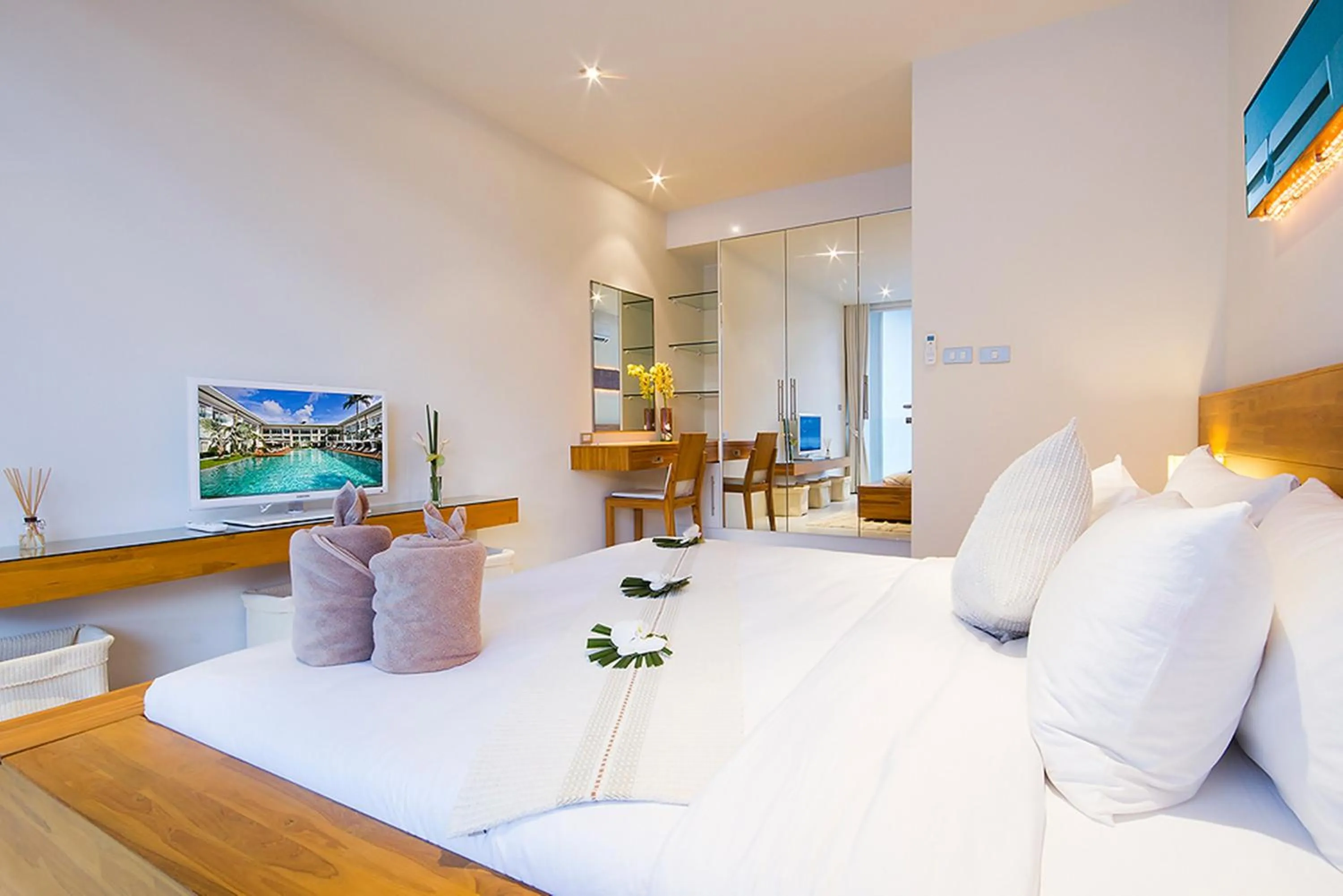 Bedroom, Bed in Chi Samui Resort