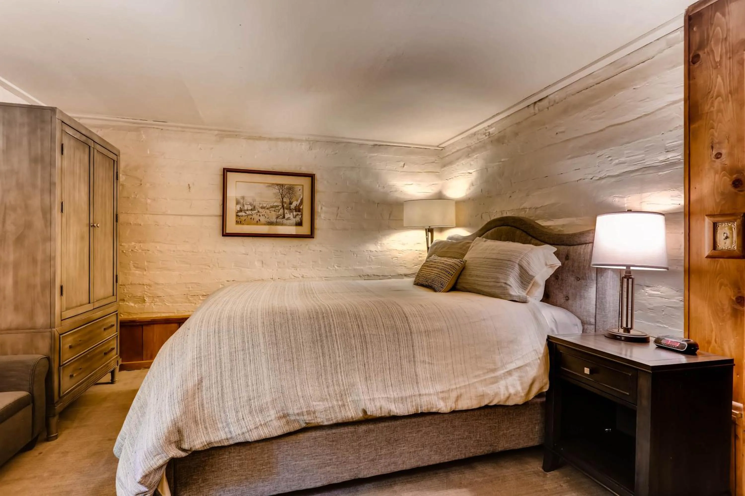 Bedroom, Bed in Ski Tip Lodge, A Vail Resorts Property