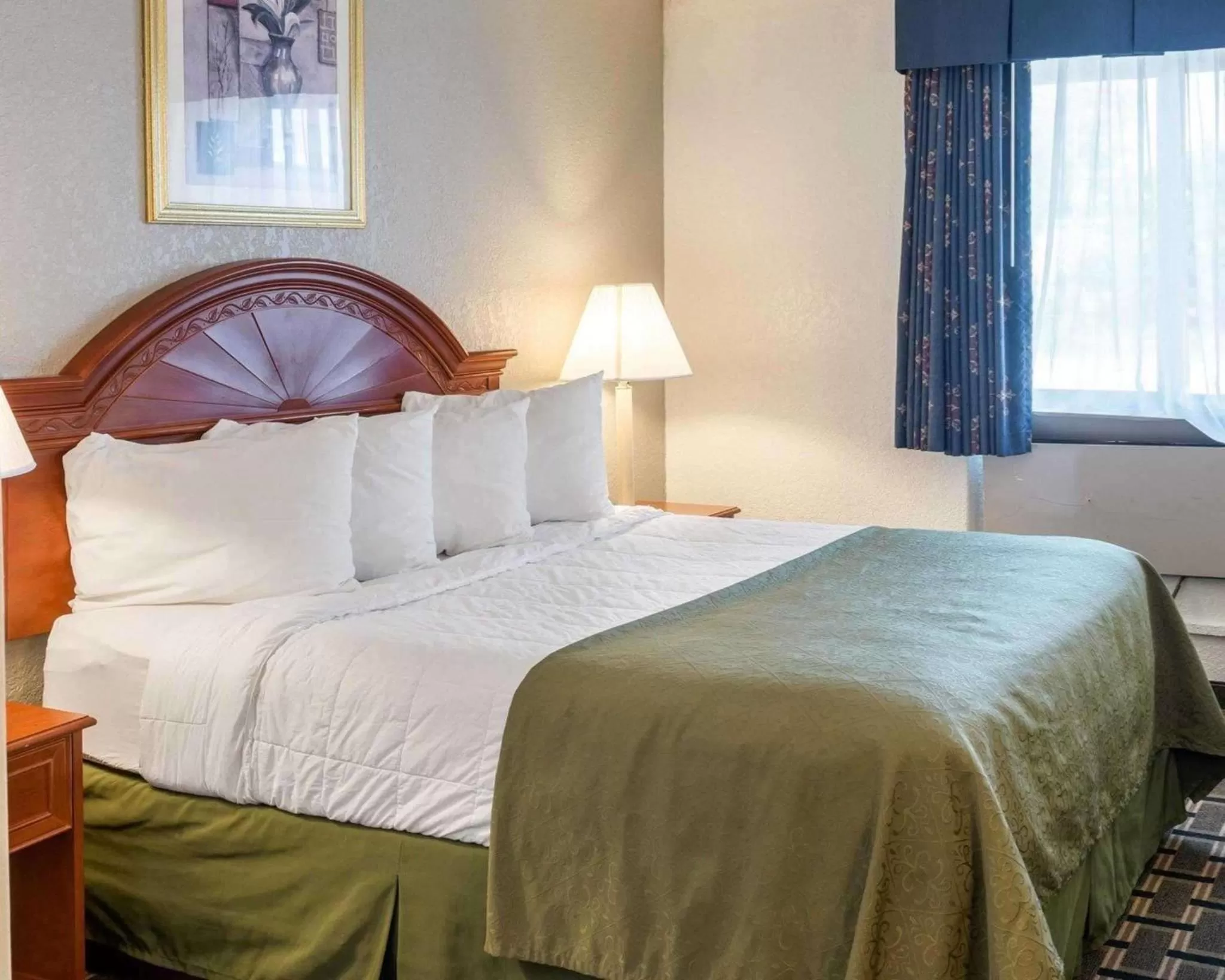 Photo of the whole room, Bed in Quality Inn Savage - Bloomington West