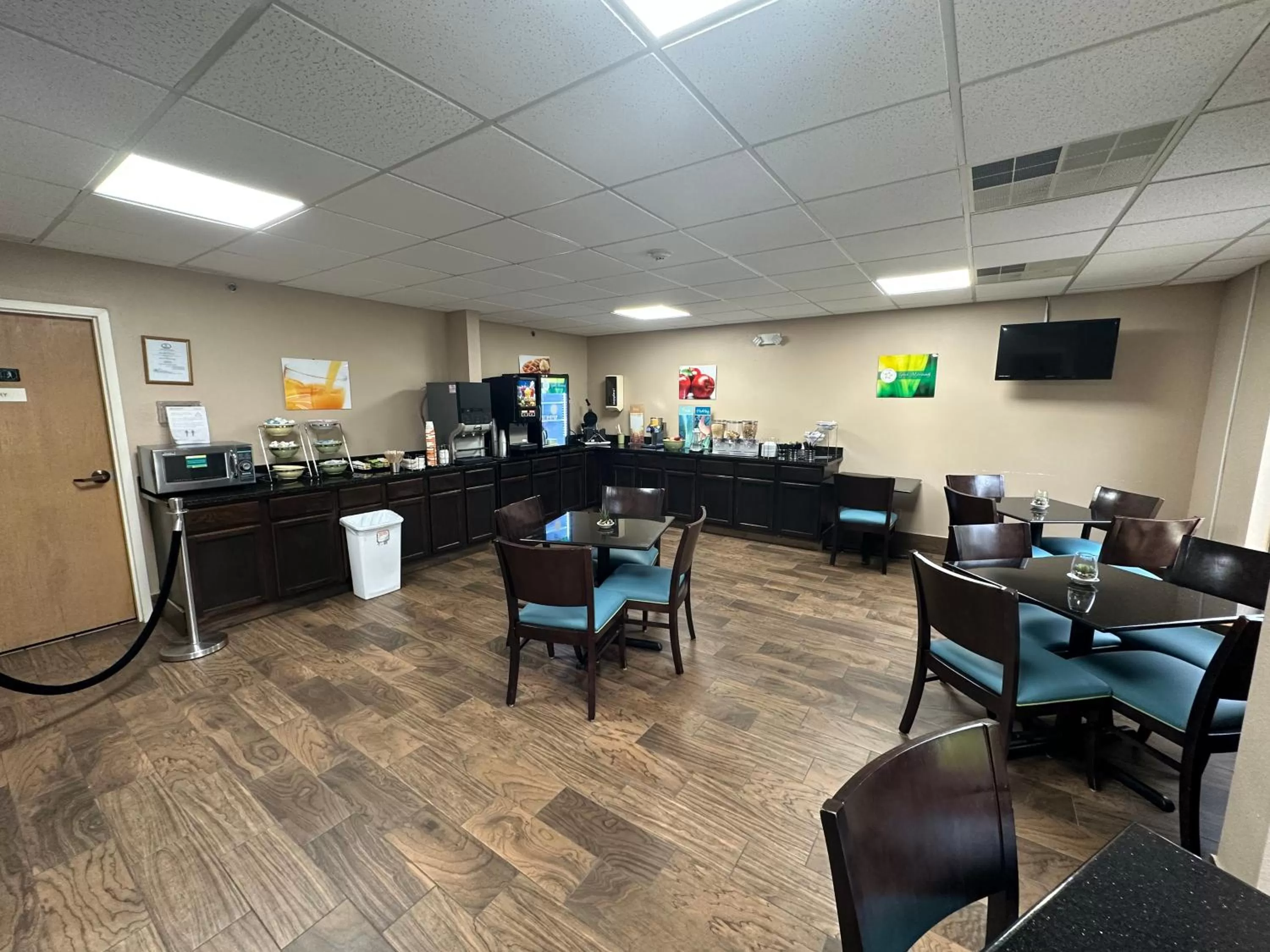 Breakfast in Quality Inn & Suites Exmore - Eastern Shore