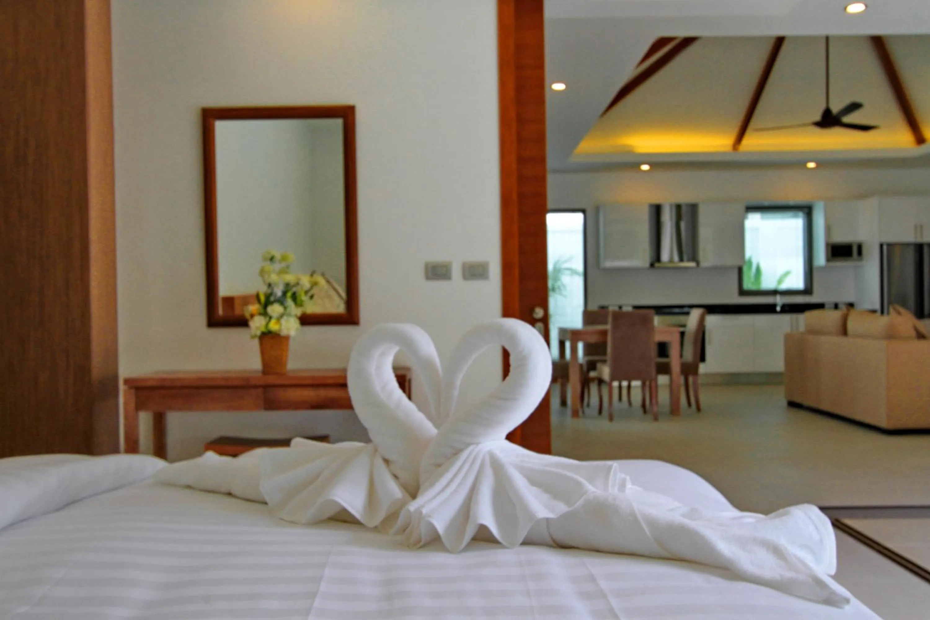 Bedroom, Bed in Ya Nui Beach Villas