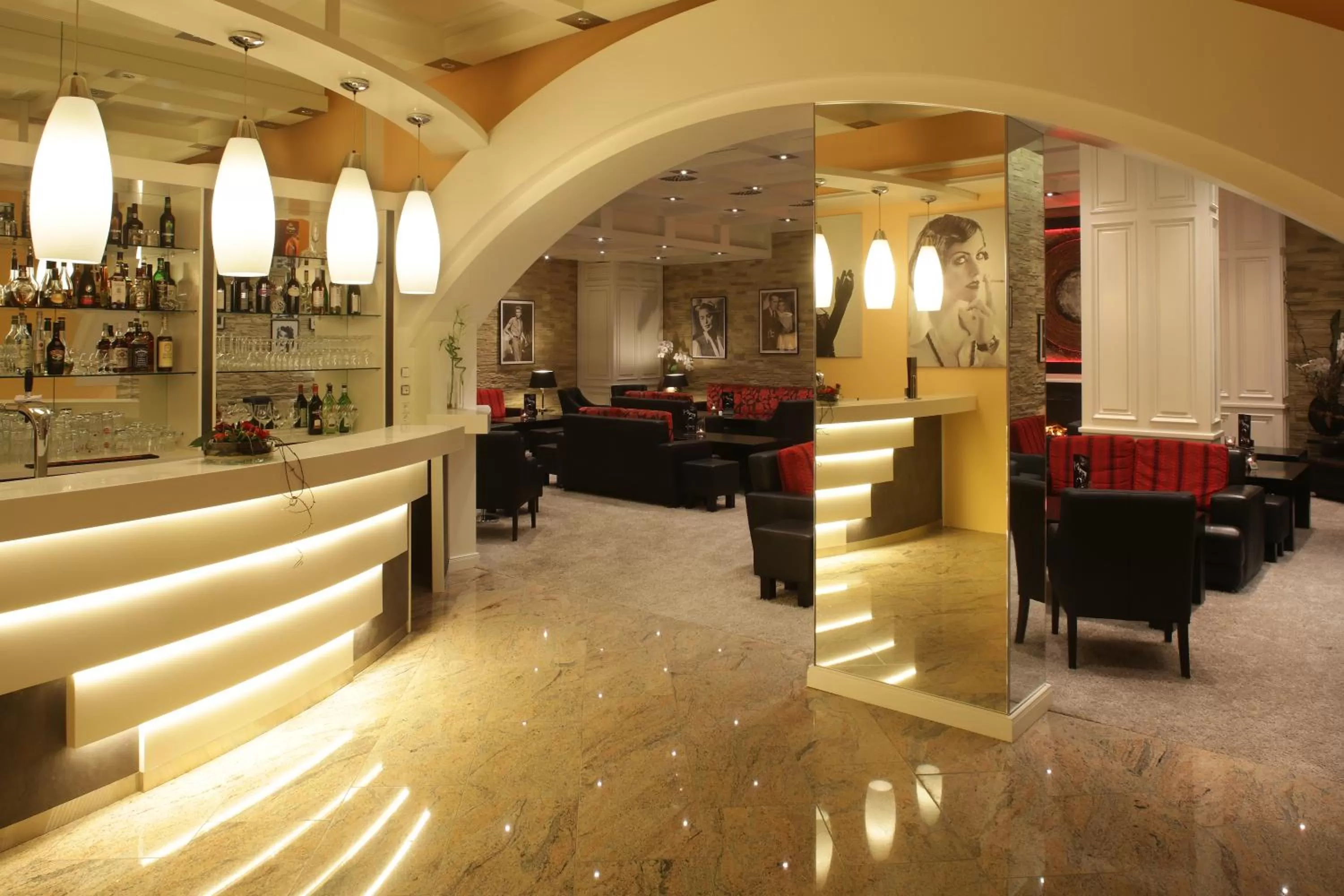 Lounge or bar in Hotel La Strada