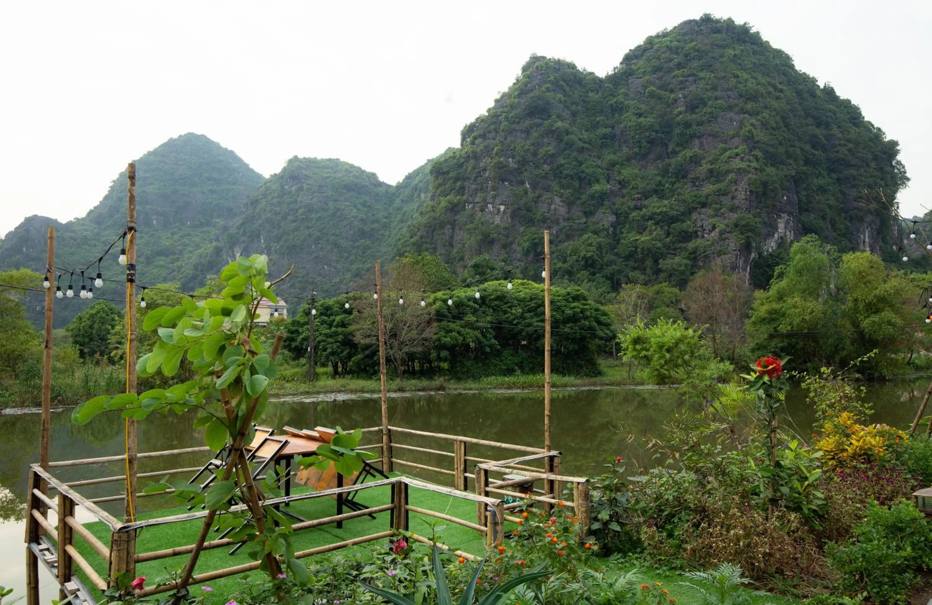Mountain View in HoangLong Riverside Homestay