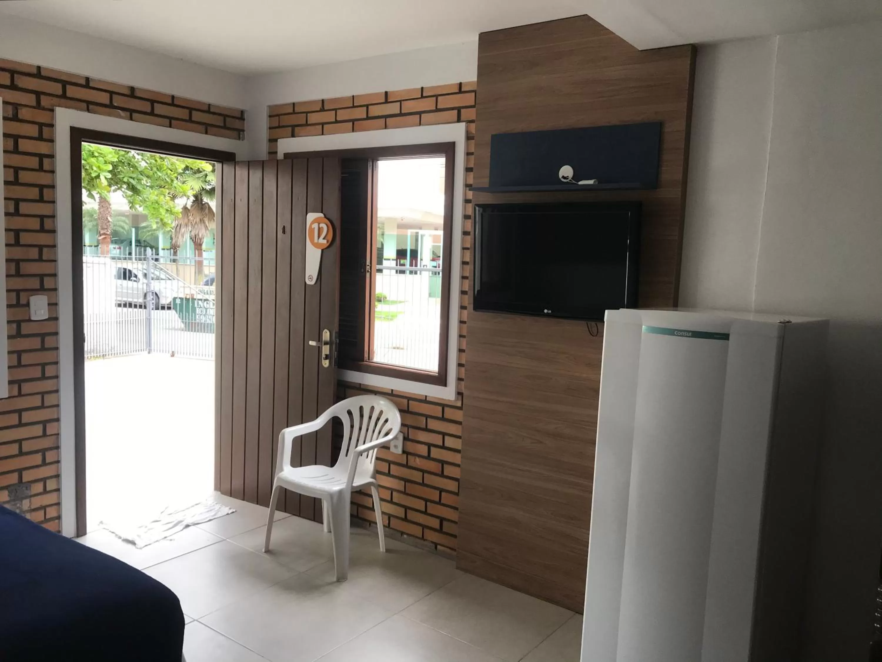 TV/Entertainment Center in Beach House Floripa - Sunset